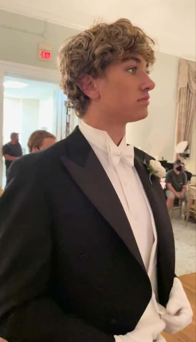black tuxedo, white bowtie, boutonniere, SD Phone Wallpaper