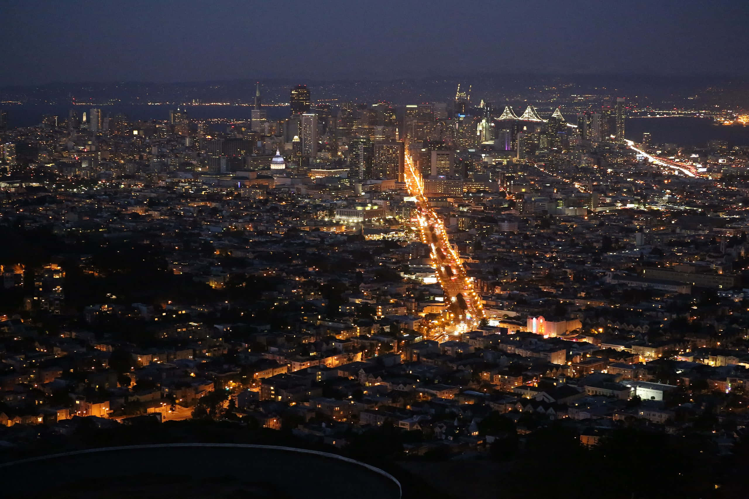 Twin Peaks, San Francisco, night view, 2K Desktop Wallpaper