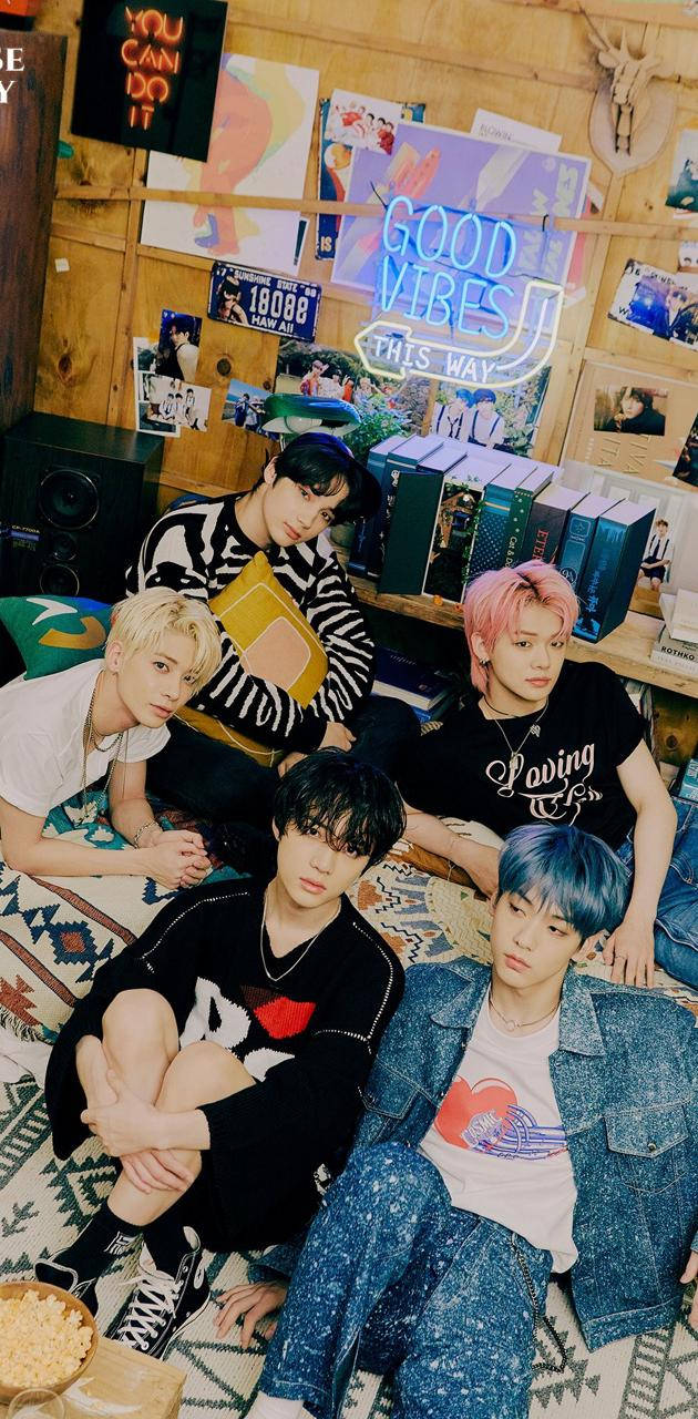 TXT, neon signs, posters, HD Phone Wallpaper