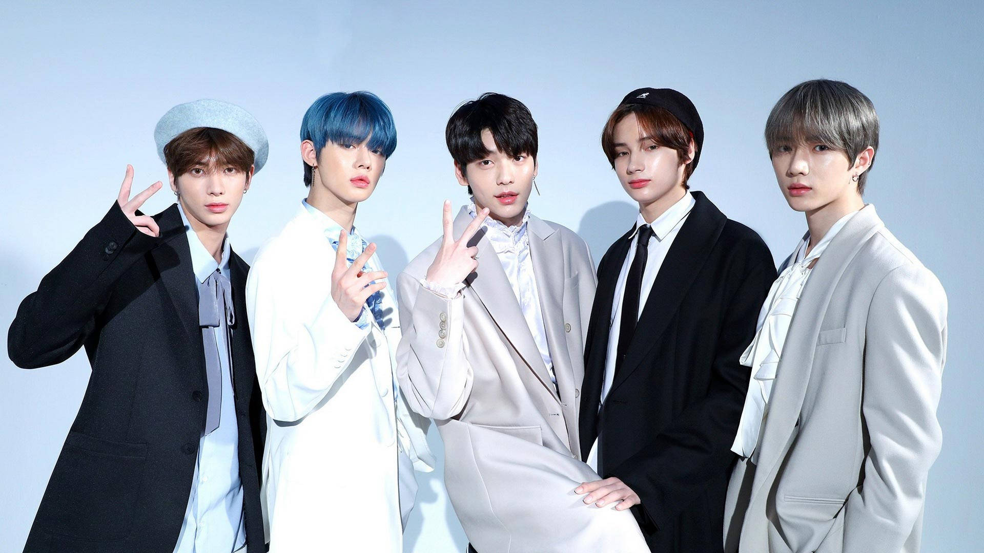 TXT, peace hand sign, tailored suits, Full HD Desktop Wallpaper