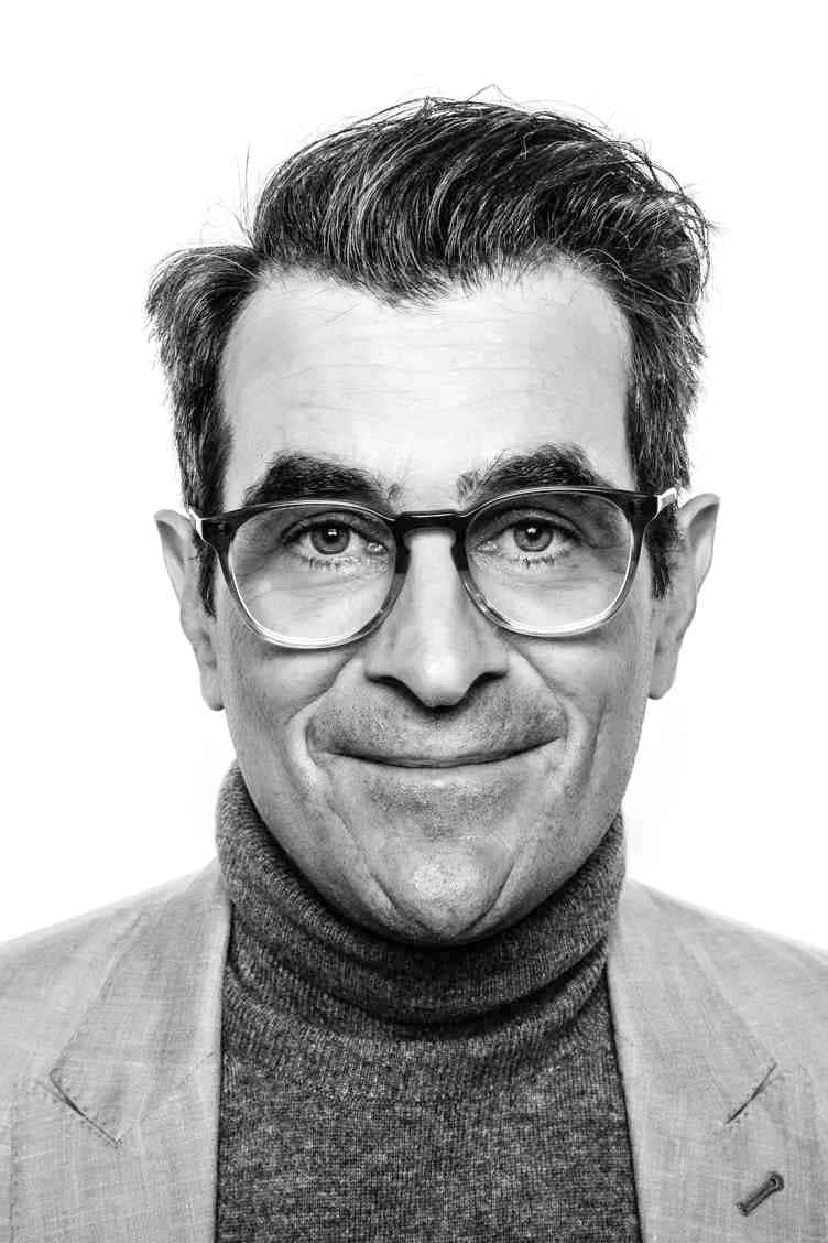 Ty Burrell, black and white portrait, thick-rimmed glasses, SD Phone Wallpaper