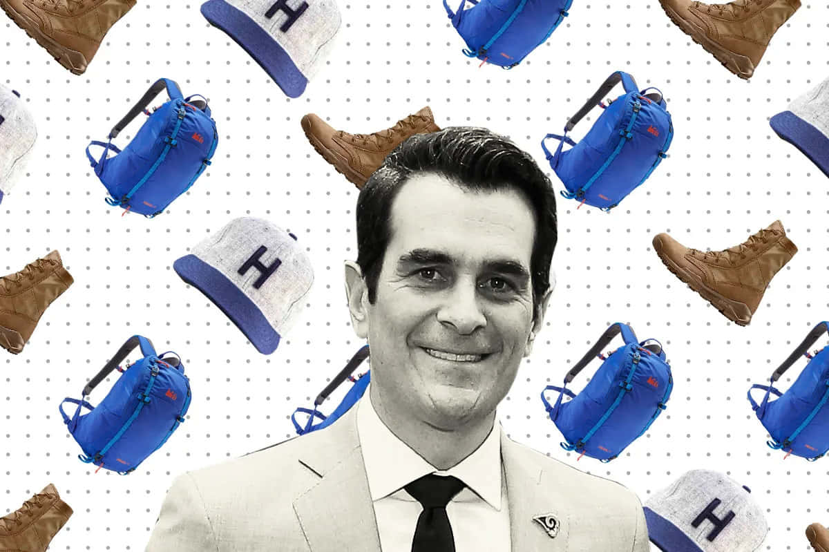 Ty Burrell, suit, blue backpacks, SD Desktop Wallpaper