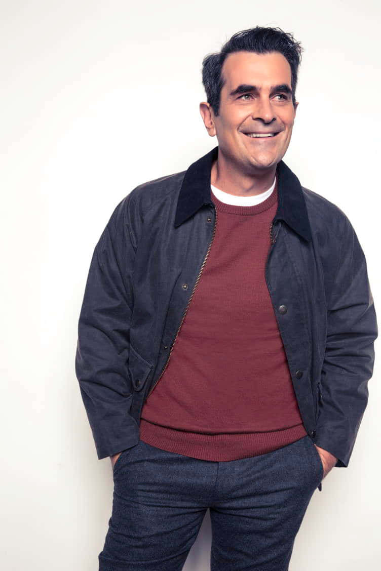 Ty Burrell, dark jacket, maroon sweater, SD Phone Wallpaper