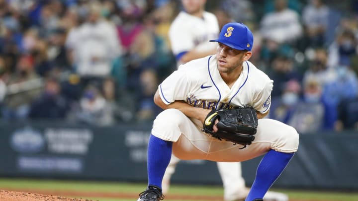Tyler Anderson, white and blue uniform, mound, SD Desktop Wallpaper