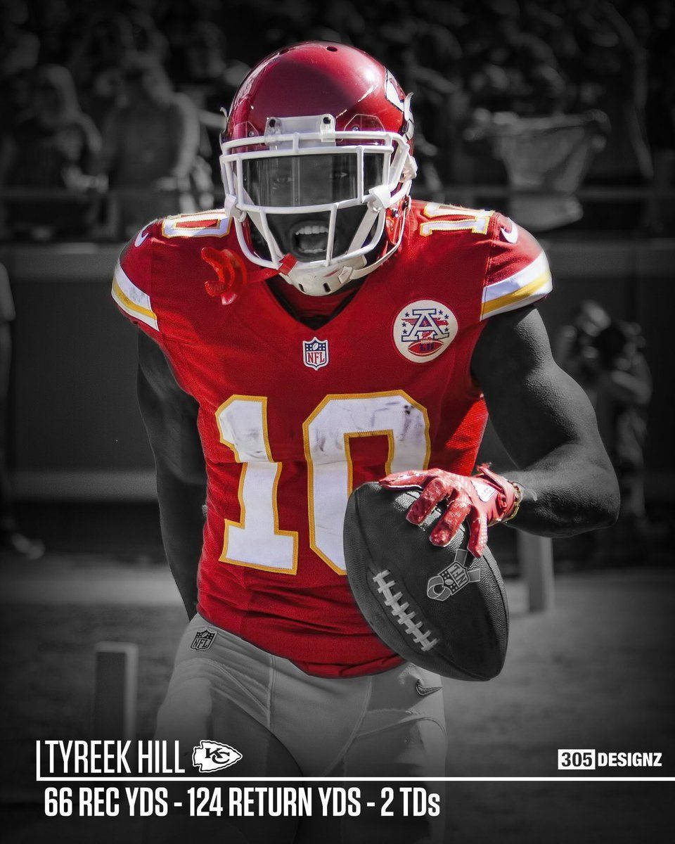 Tyreek Hill, red jersey, number 10, SD Phone Wallpaper