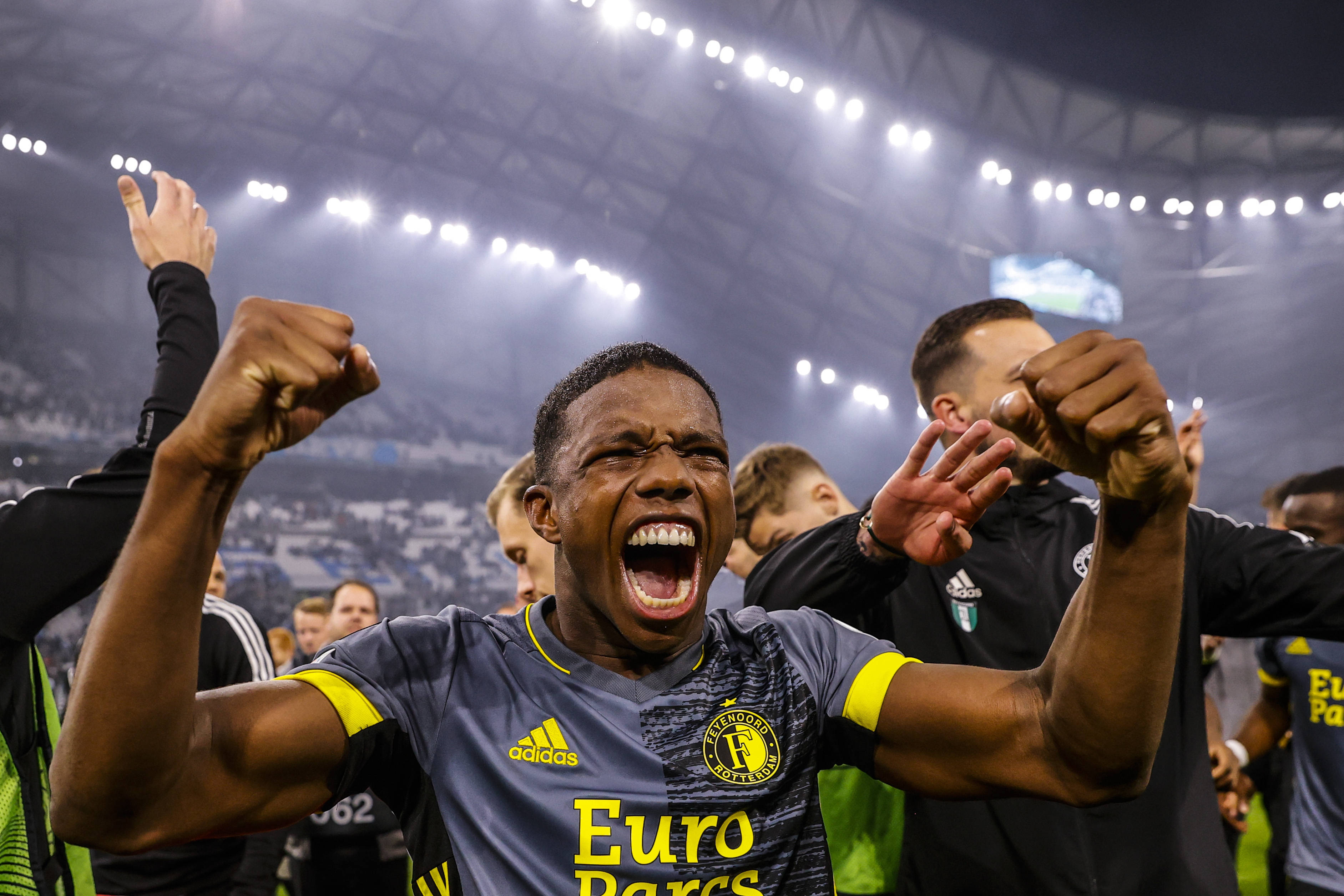 Tyrell Malacia, stadium lights, nighttime match, 2K Desktop Wallpaper