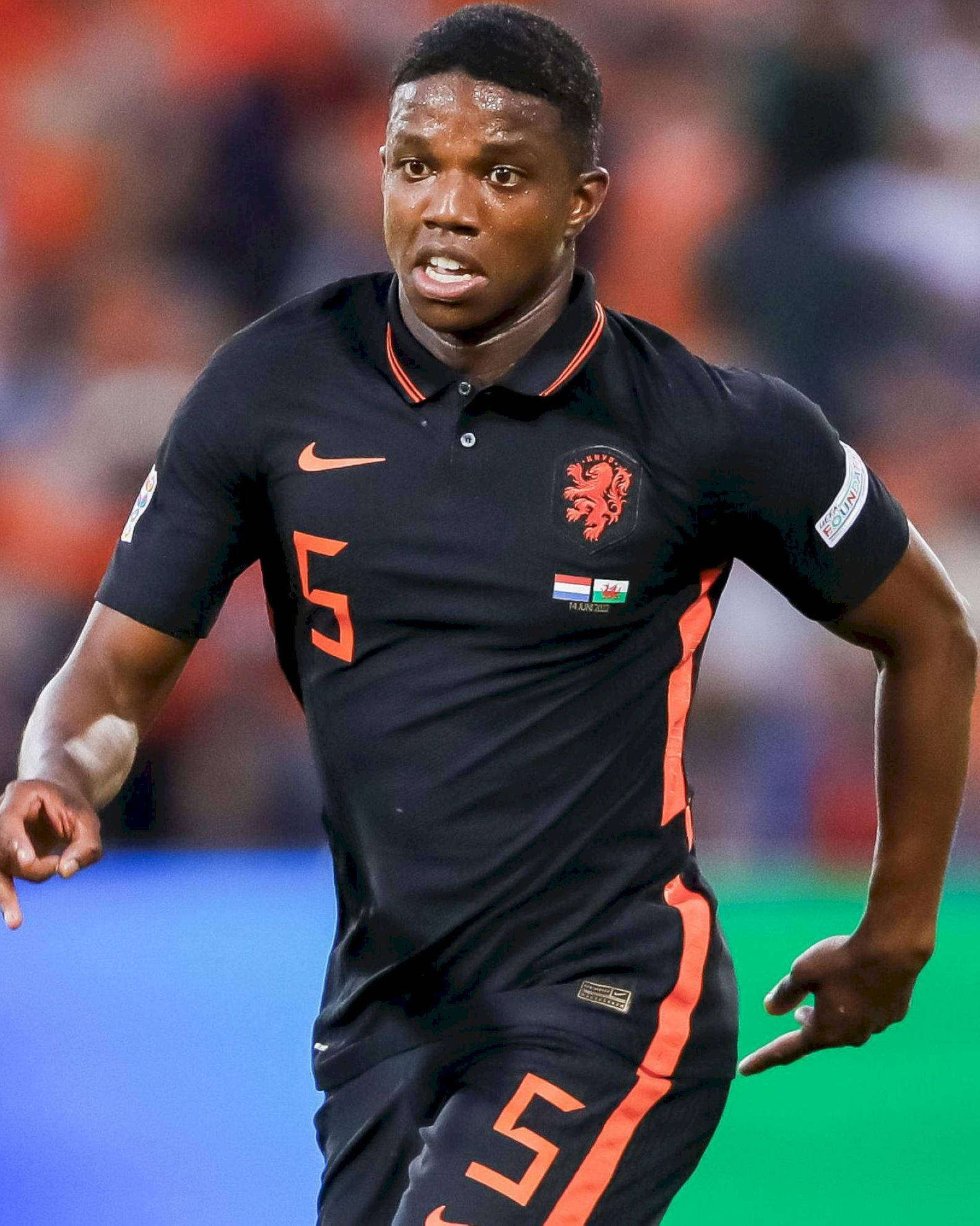 Tyrell Malacia, all black Nike, black and orange kit, Full HD Phone Wallpaper
