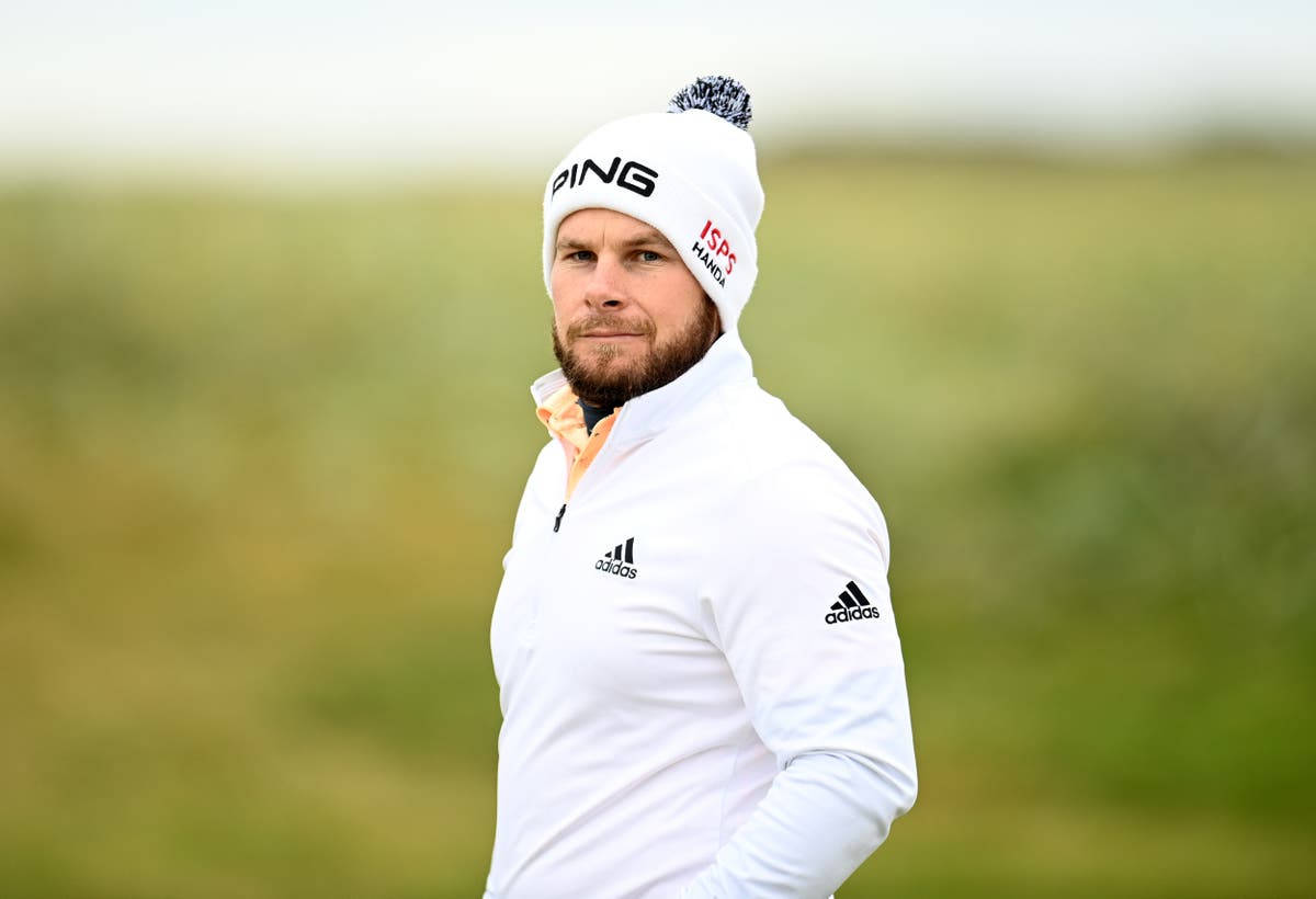 Tyrrell Hatton, white beanie, jacket, SD Desktop Wallpaper