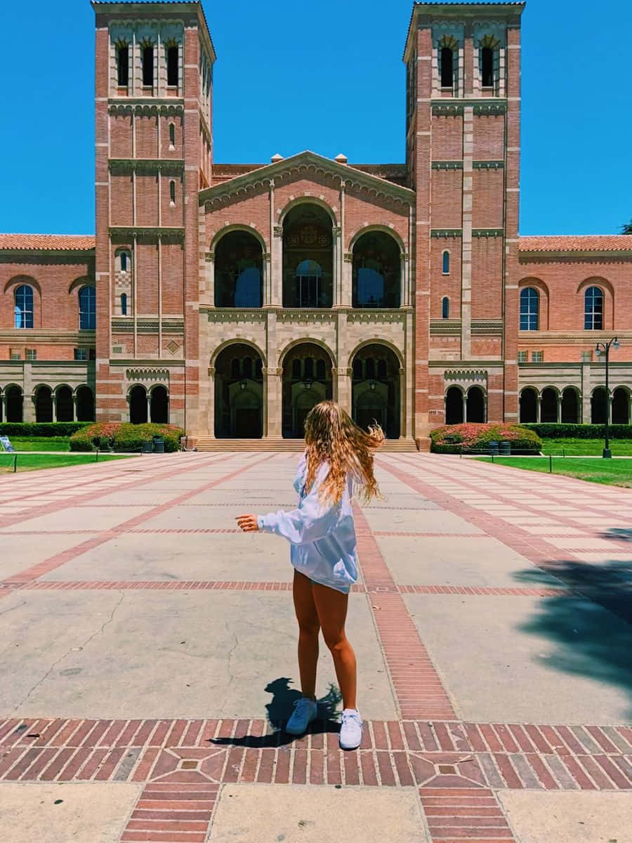 Ucla Campus, sunlit brick plaza, grand red brick university building, SD Phone Wallpaper