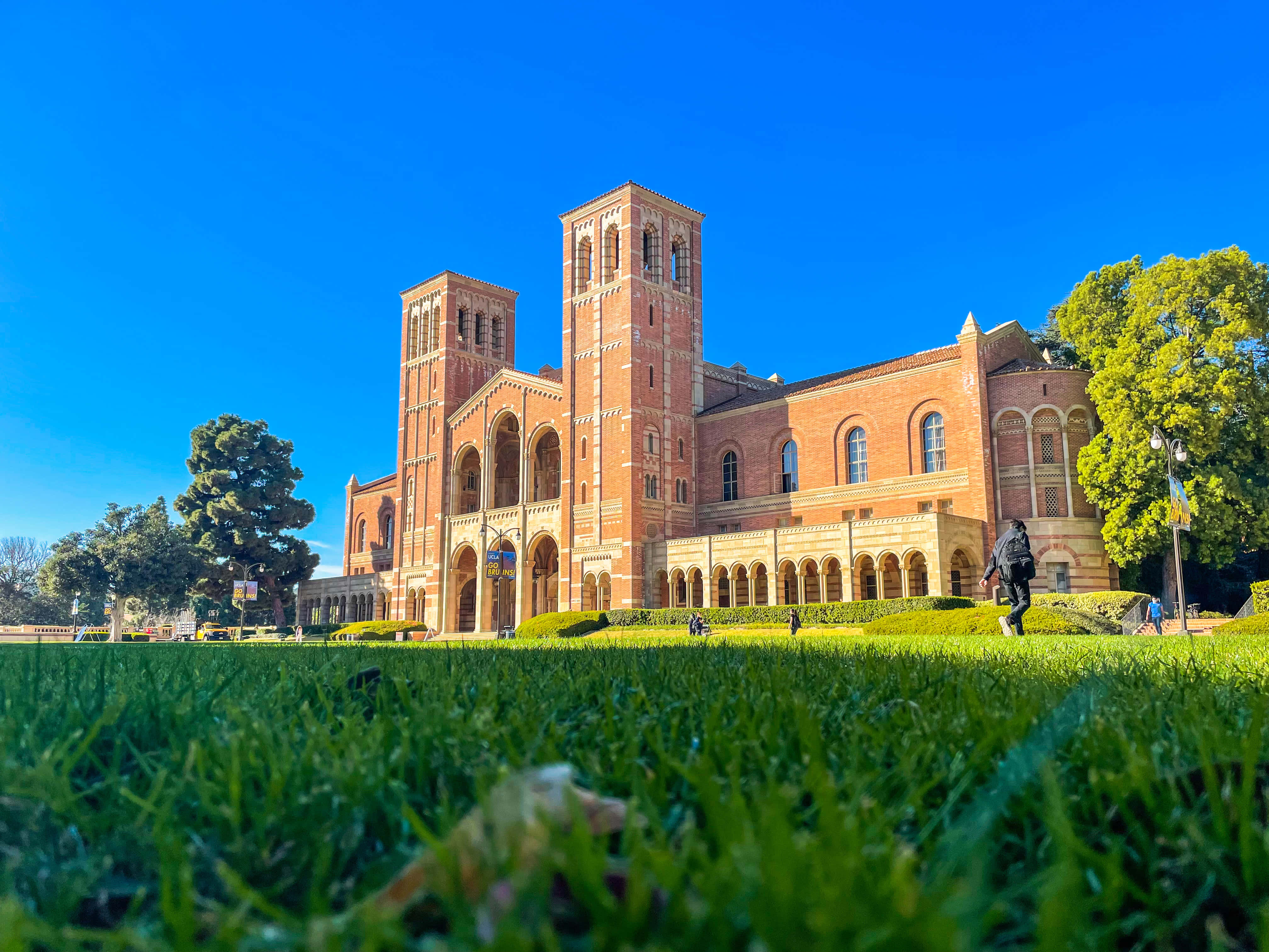 UCLA Campus, red brick university building, twin towers, 4K Desktop Wallpaper