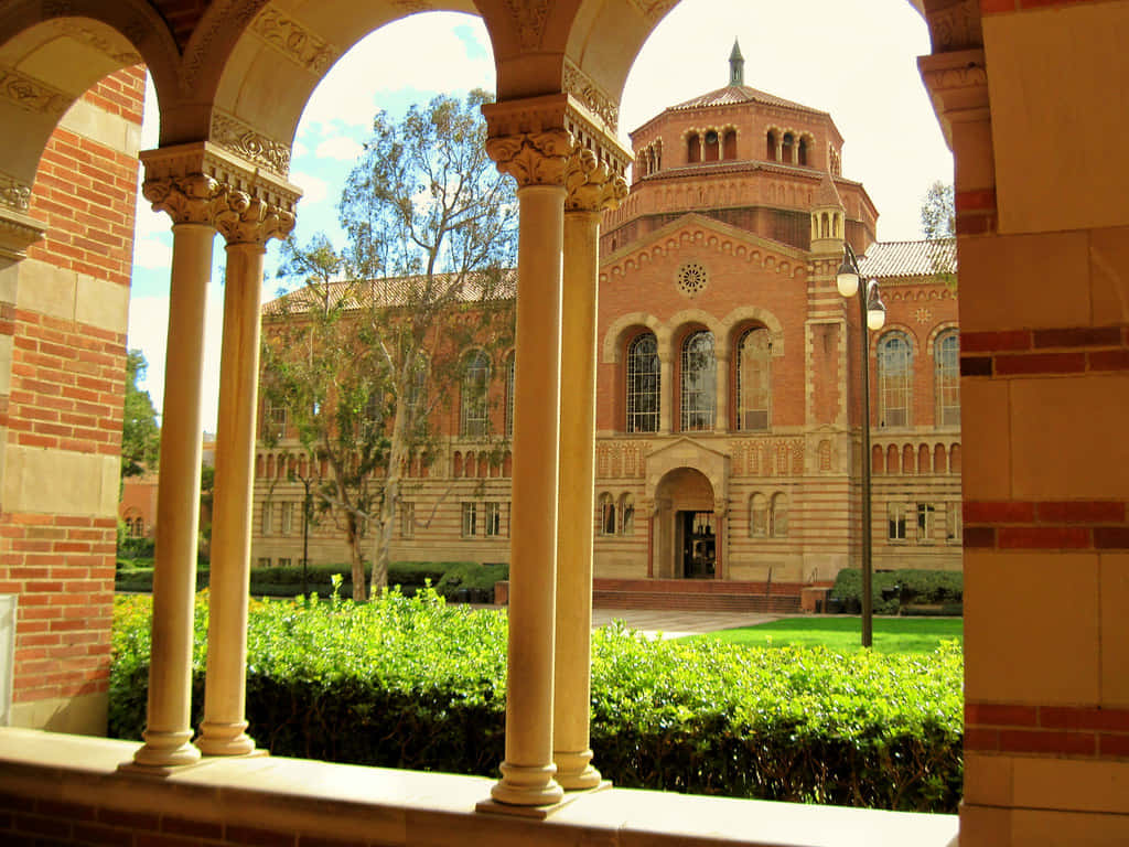Ucla Campus, brick building, arched colonnades, SD Desktop Wallpaper