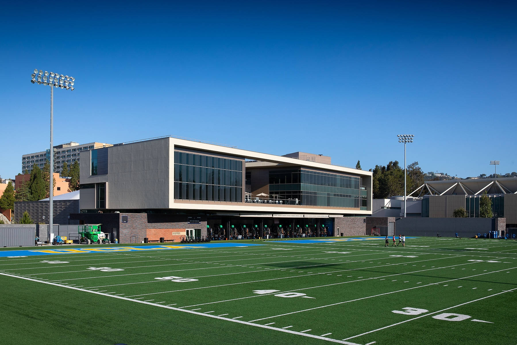 UCLA, football field, glass and steel stadium, HD Desktop Wallpaper