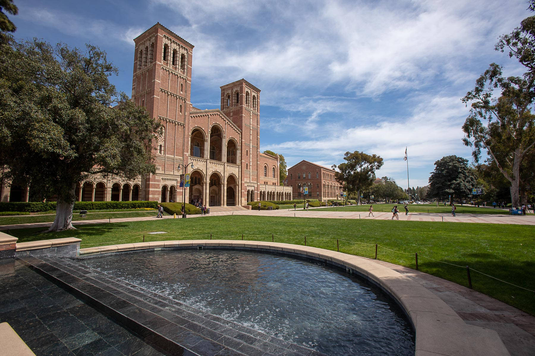 UCLA, Outdoor Fountain, red brick university building, HD Desktop Wallpaper