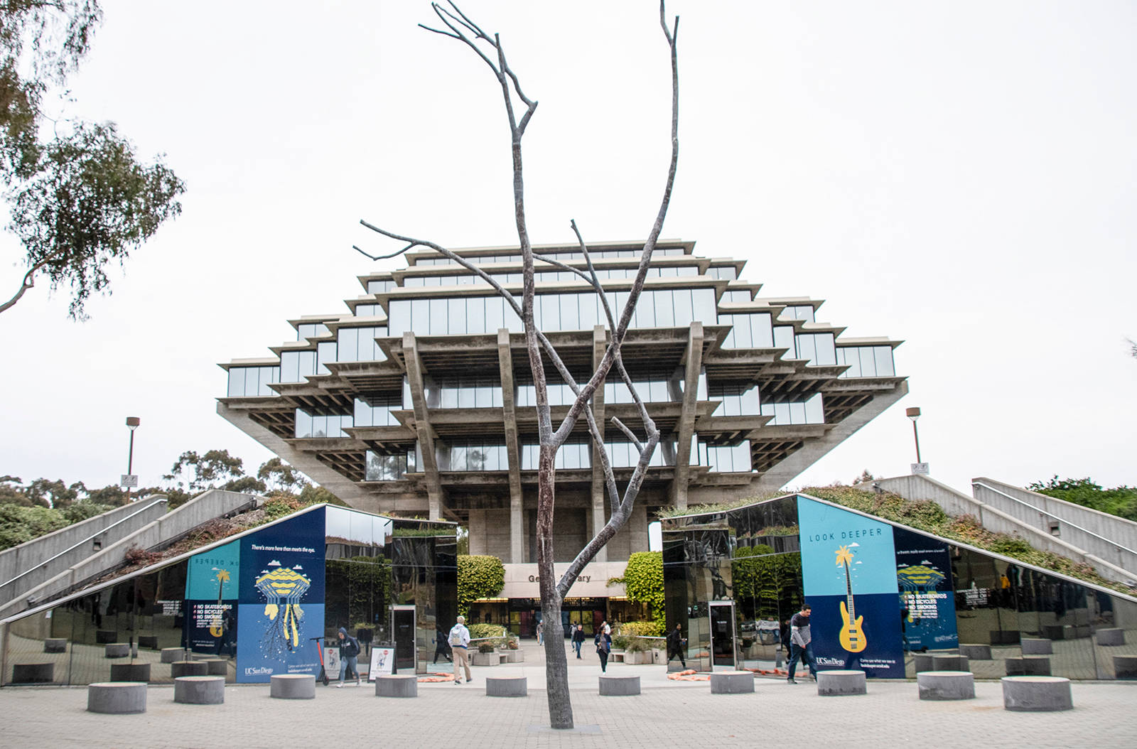 UCSD, all white sky, modernist building, HD Desktop Wallpaper