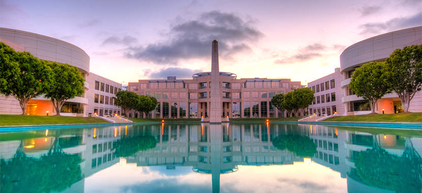 UCSD, fountain, curved buildings, SD Desktop Wallpaper