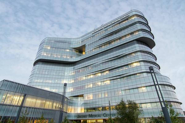 UCSD, curvy building, glass medical center, SD Desktop Wallpaper