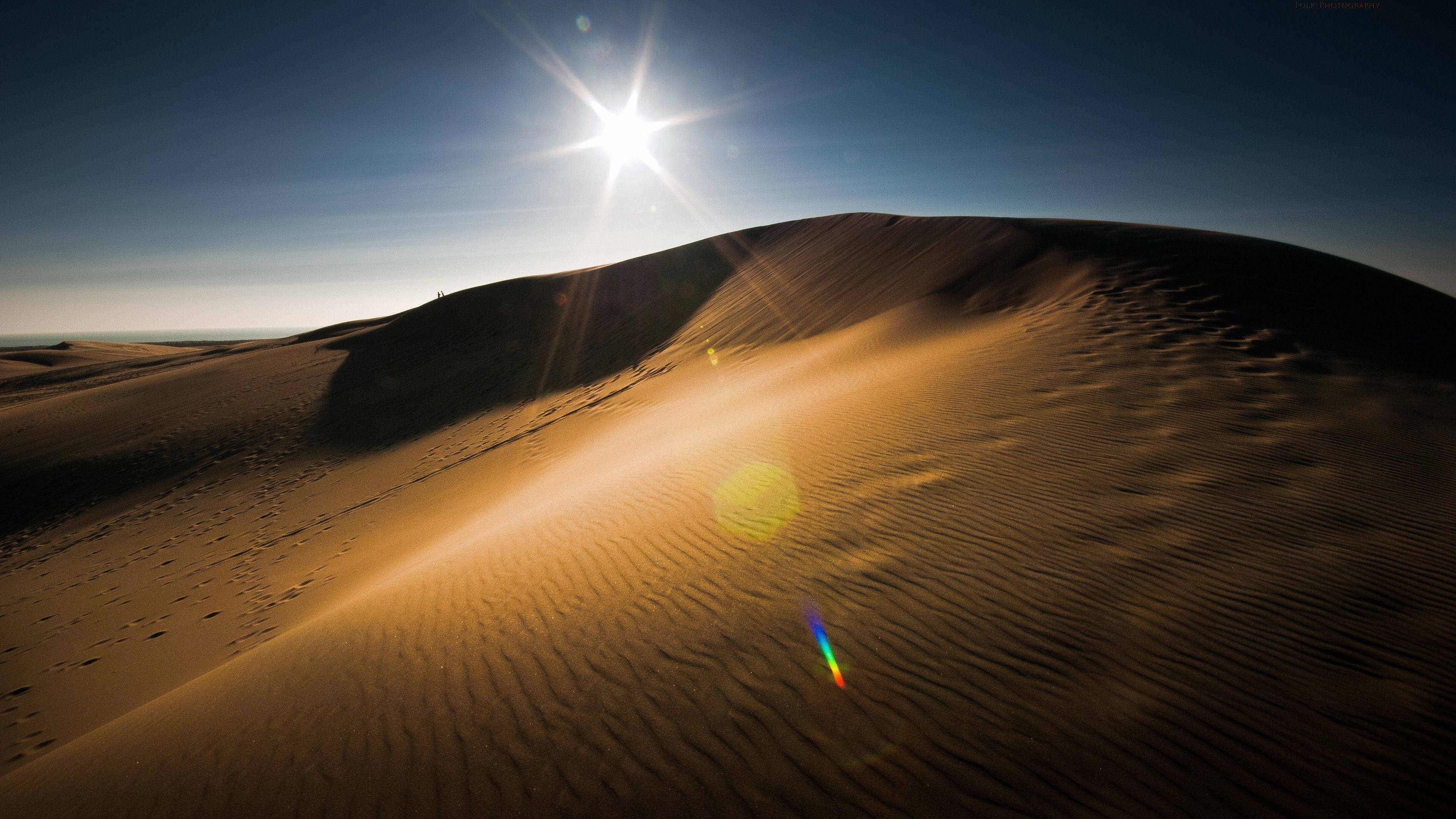 Desert Sun UHD, golden sunlight, rippled sand, 4K Desktop Wallpaper