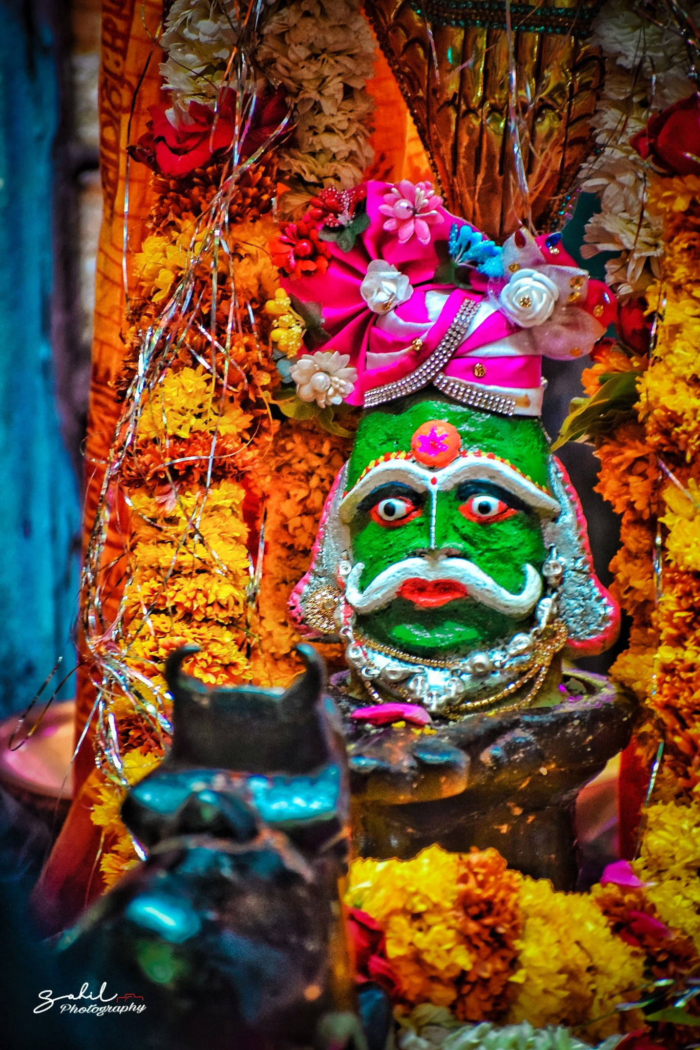 Ujjain Mahakal, green-faced deity, pink turban, Full HD Phone Wallpaper