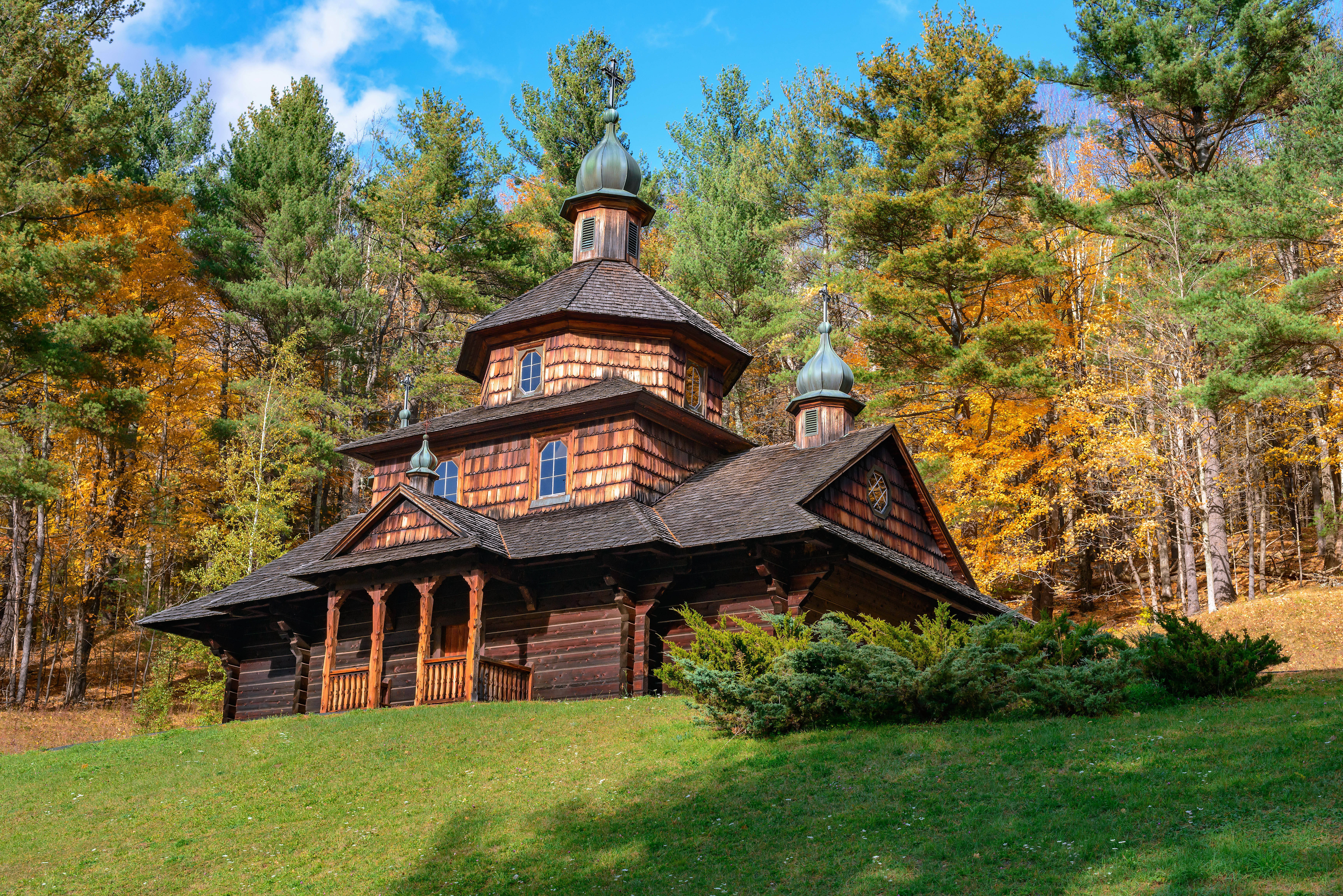Ukraine, wooden church, green domes, 5K Desktop Wallpaper