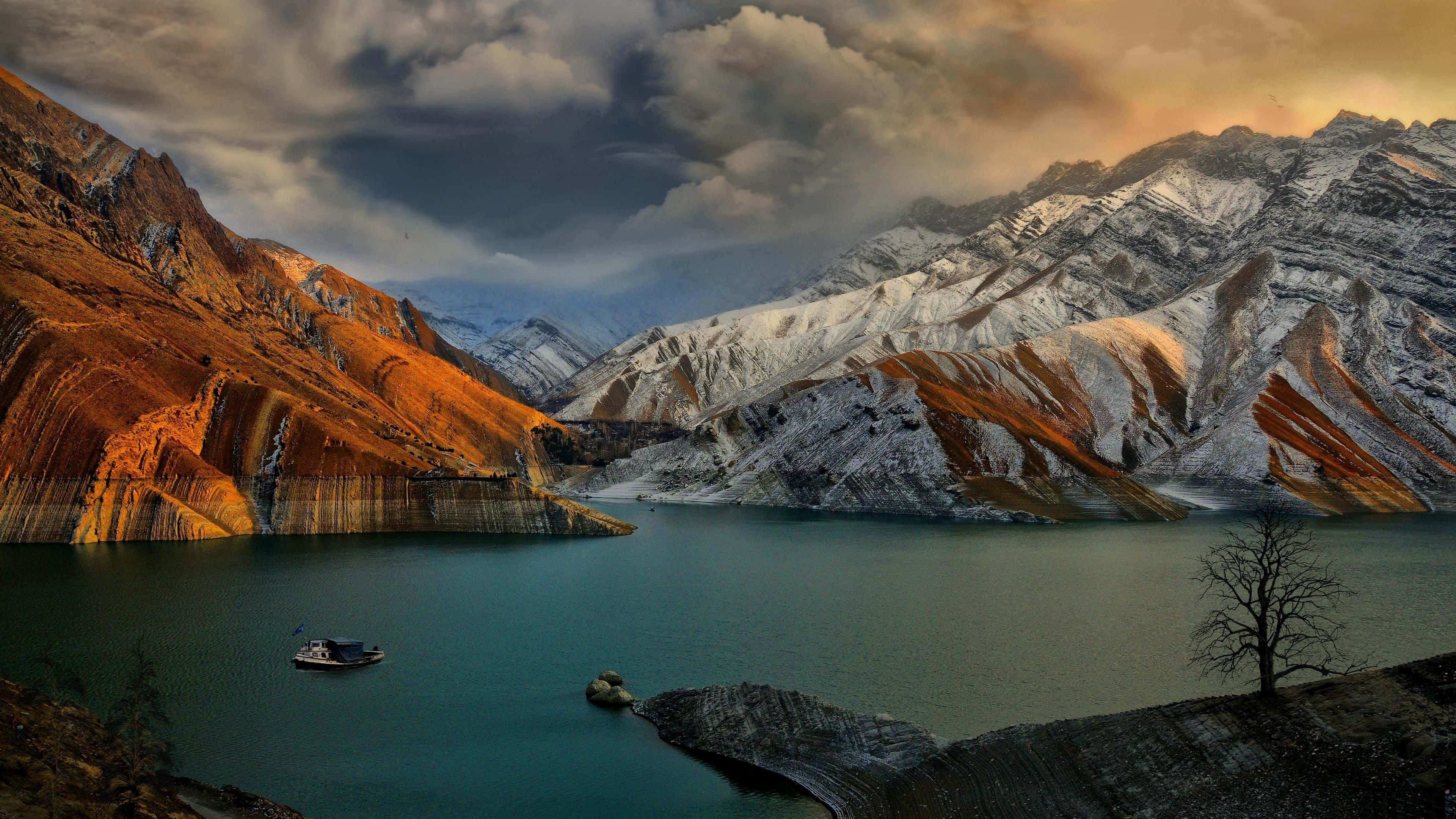 Ultra HD, 3840 x 2160, deep teal lake, 4K Desktop Wallpaper