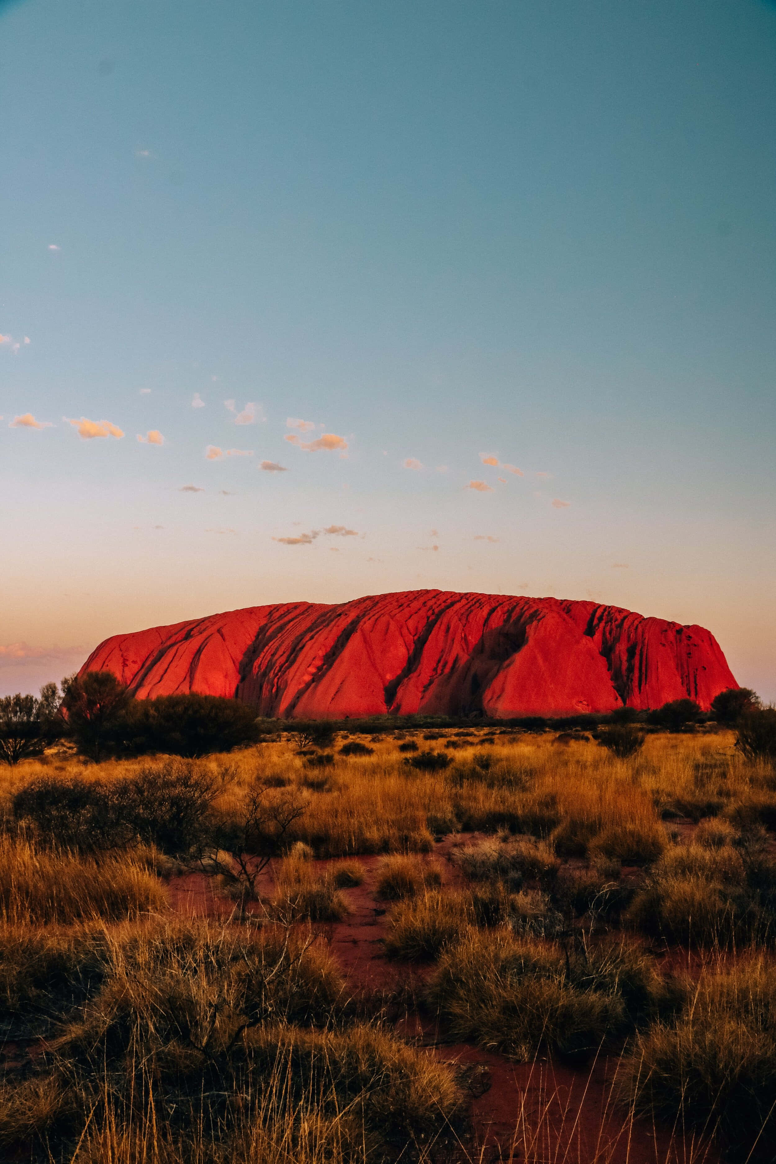 Uluru, sunset, warm golden light, 2K Phone Wallpaper