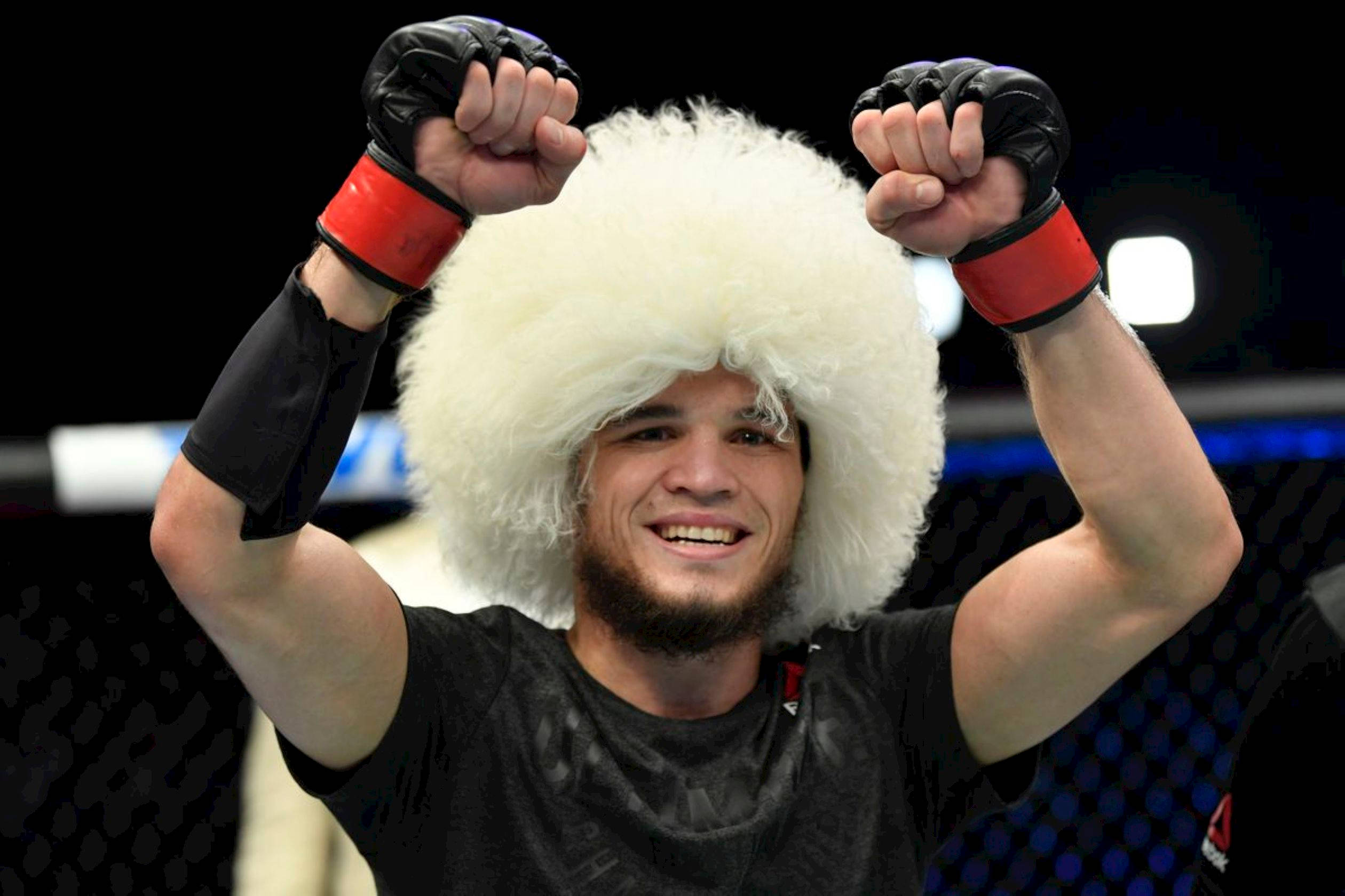 Umar Nurmagomedov, fluffy white hat, dimly lit octagon, Full HD Desktop Wallpaper