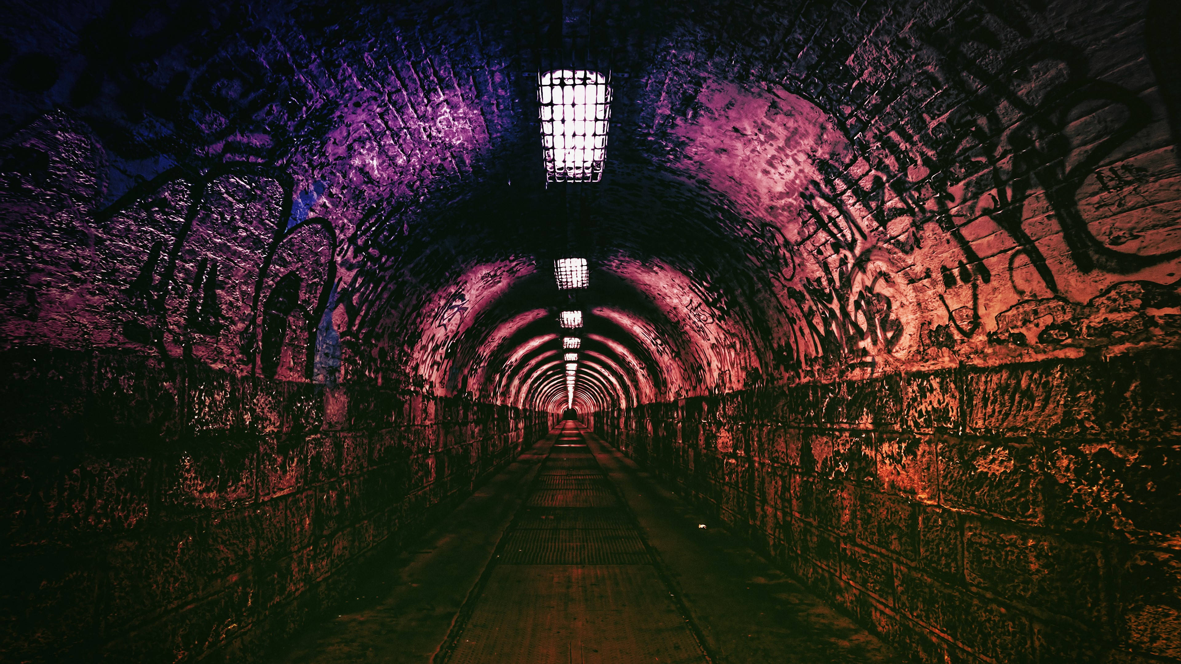 Underground, graffiti, brick tunnel, 4K Desktop Wallpaper