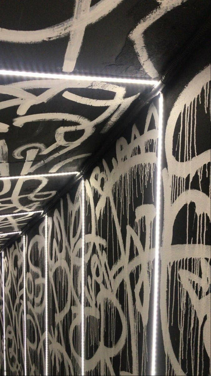 Underground, black walls, ceiling, SD Phone Wallpaper
