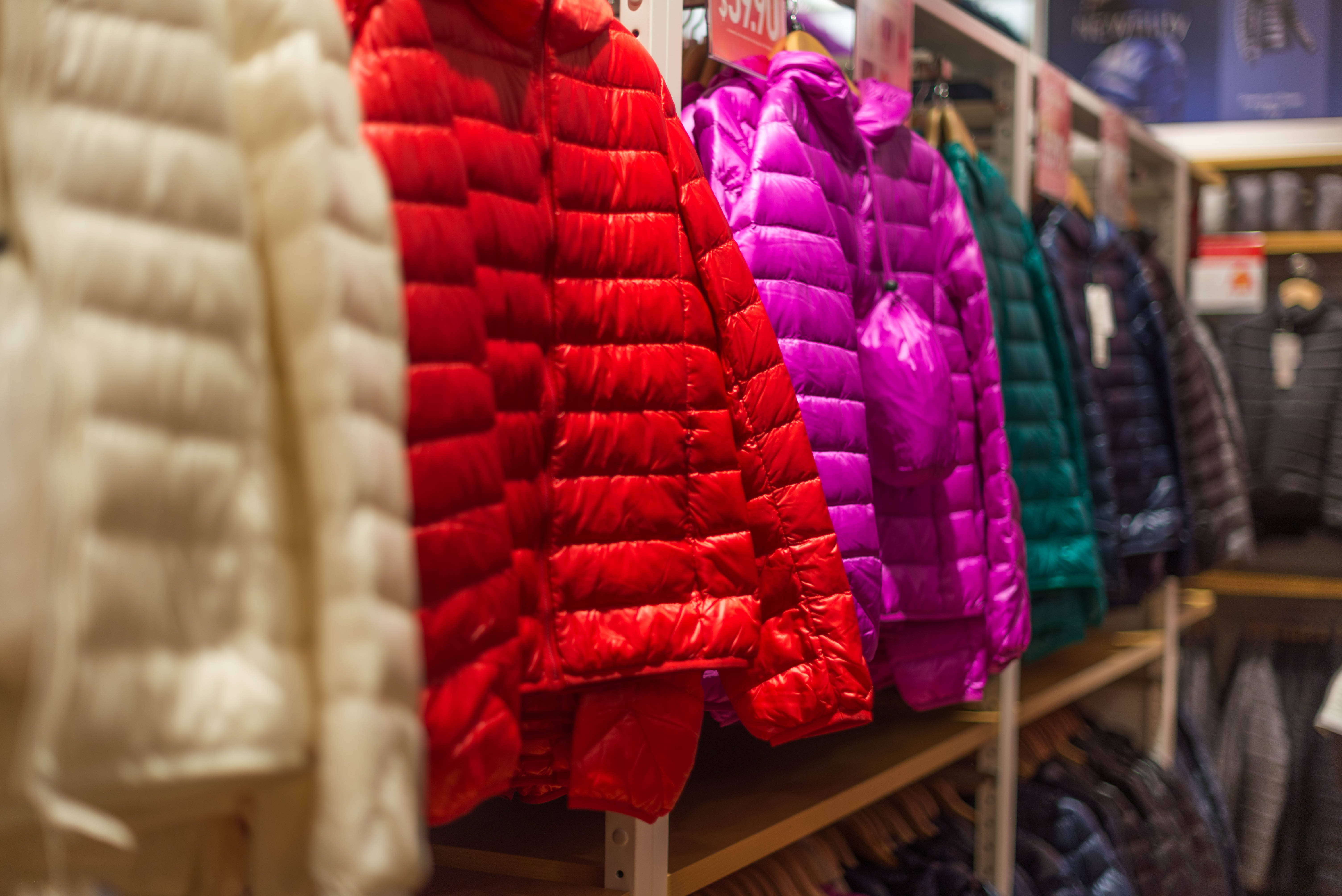 Uniqlo, colorful thermal jackets, red, 5K Desktop Wallpaper