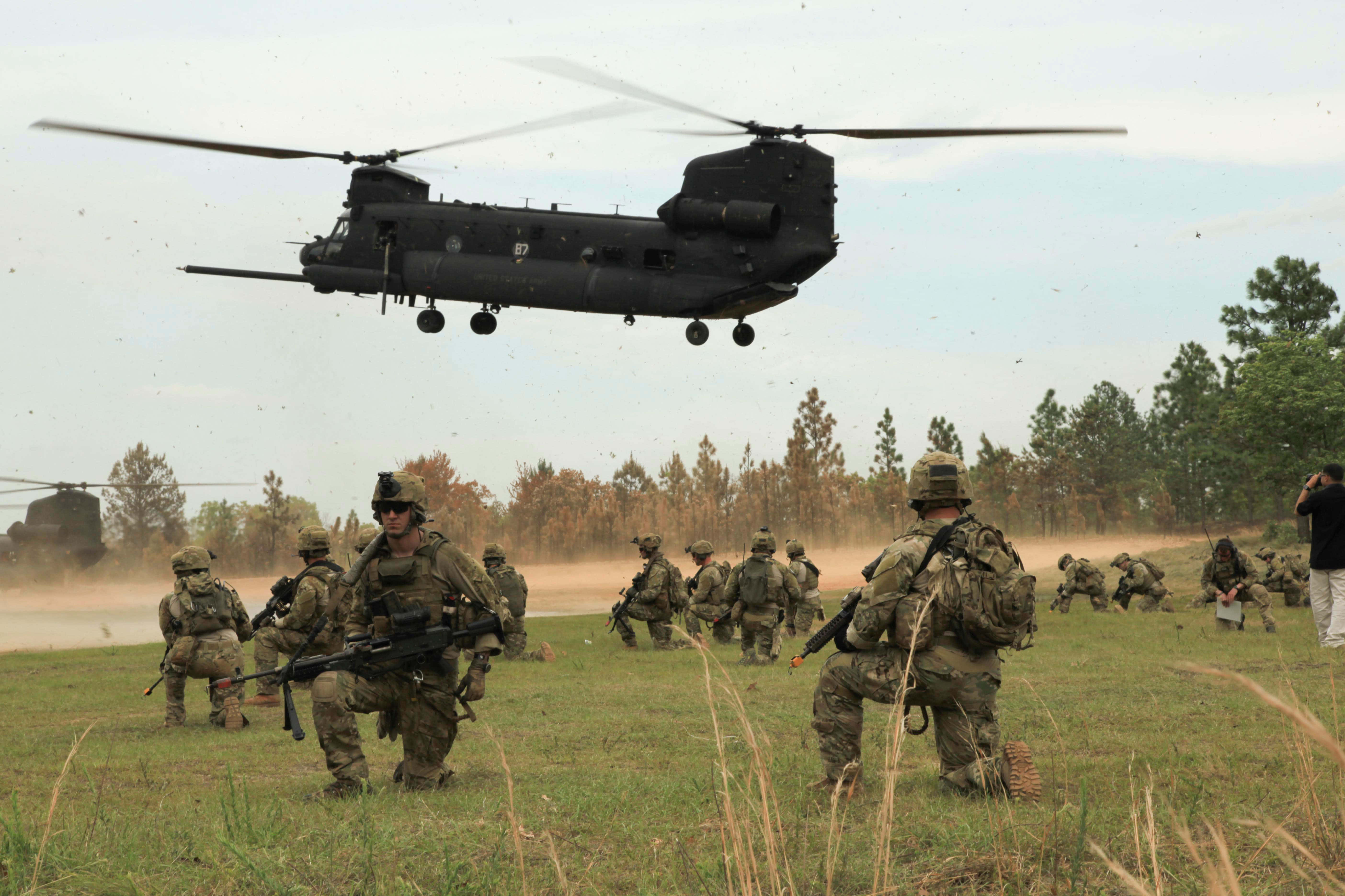United States Army, camouflage gear, grassy field, 5K Desktop Wallpaper
