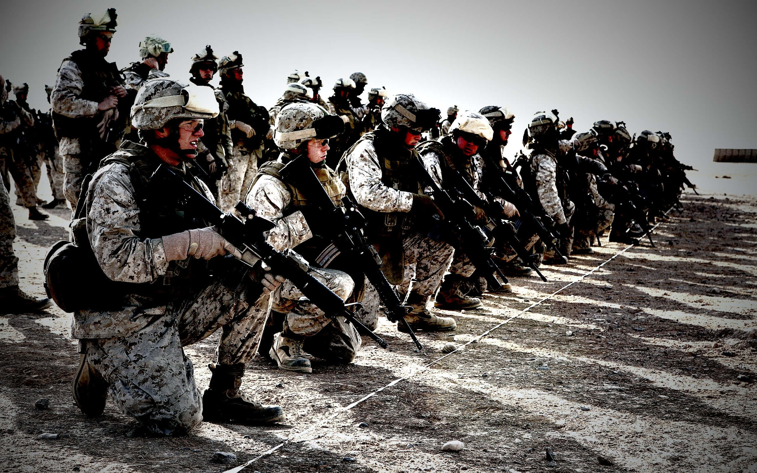 United States Army, camouflage gear, rifles, 2K Desktop Wallpaper