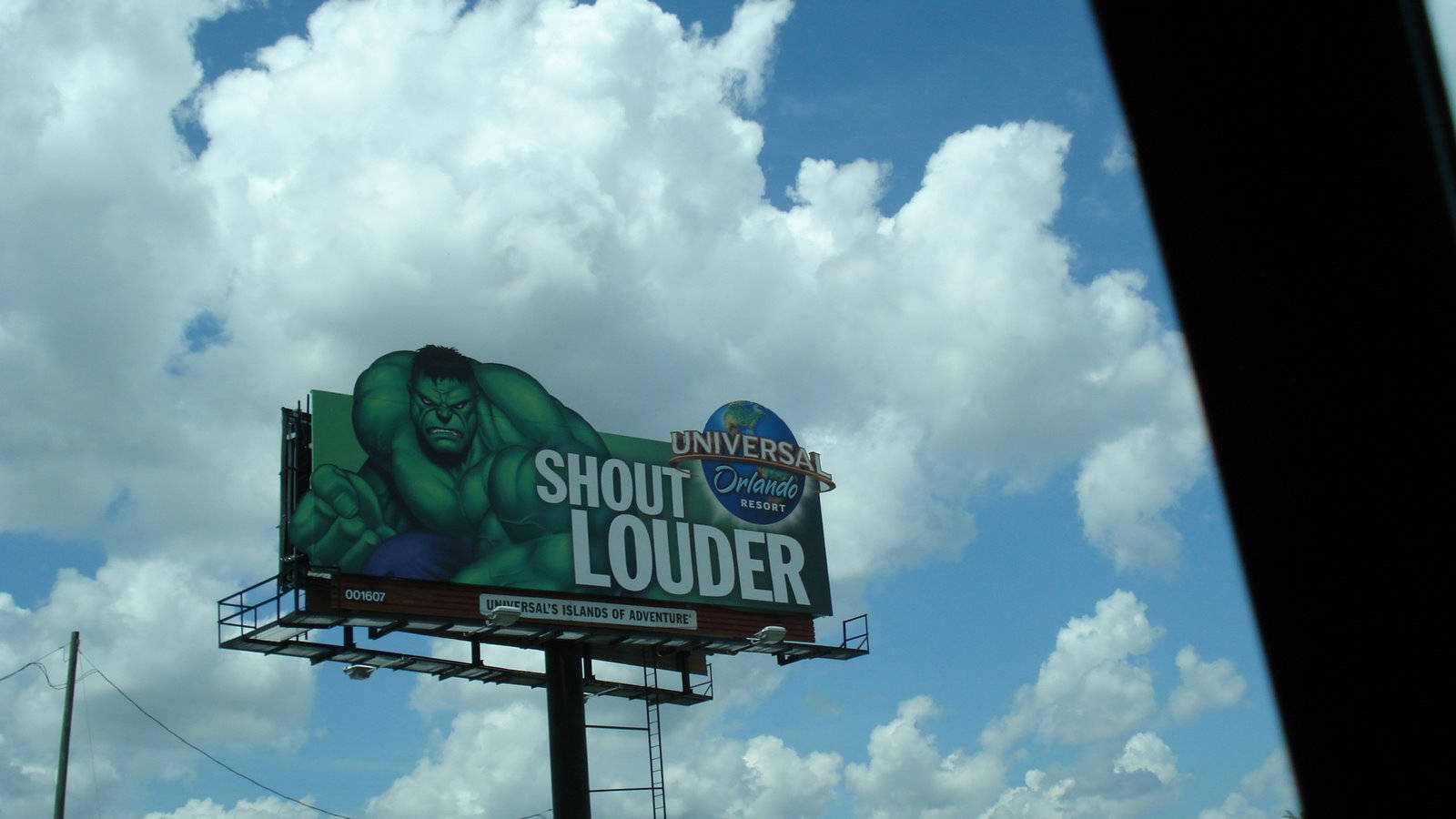 Universal Studios, green Hulk, SHOUT LOUDER, HD Desktop Wallpaper