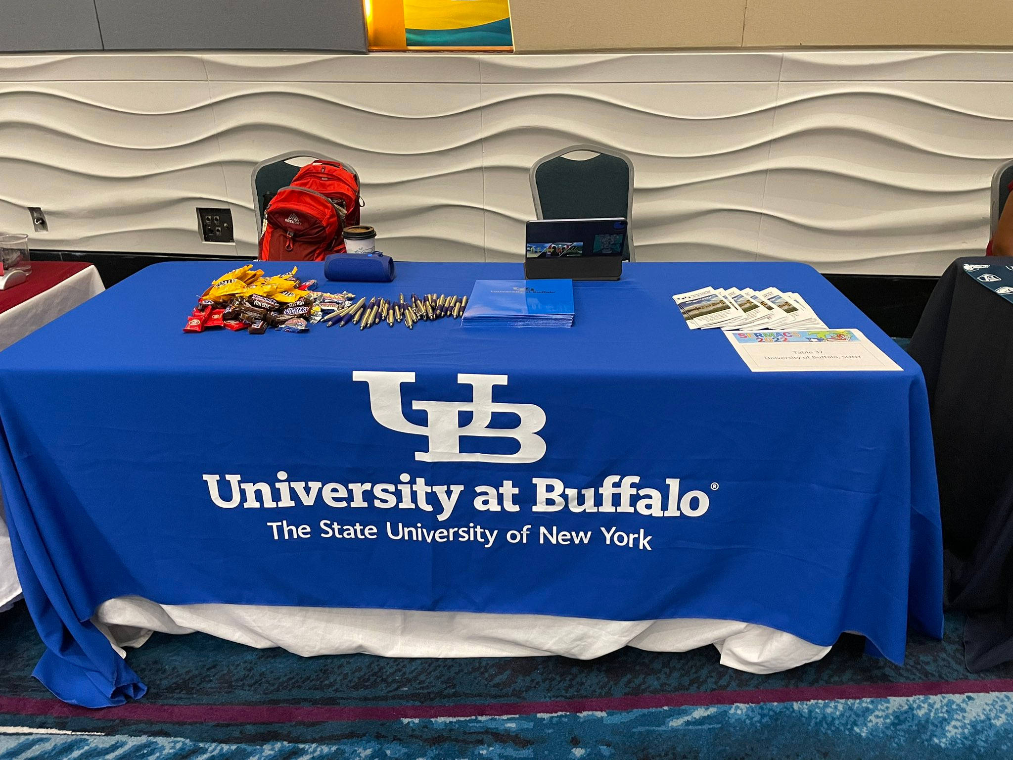 University At Buffalo, Suny, tablecloth, Full HD Desktop Wallpaper