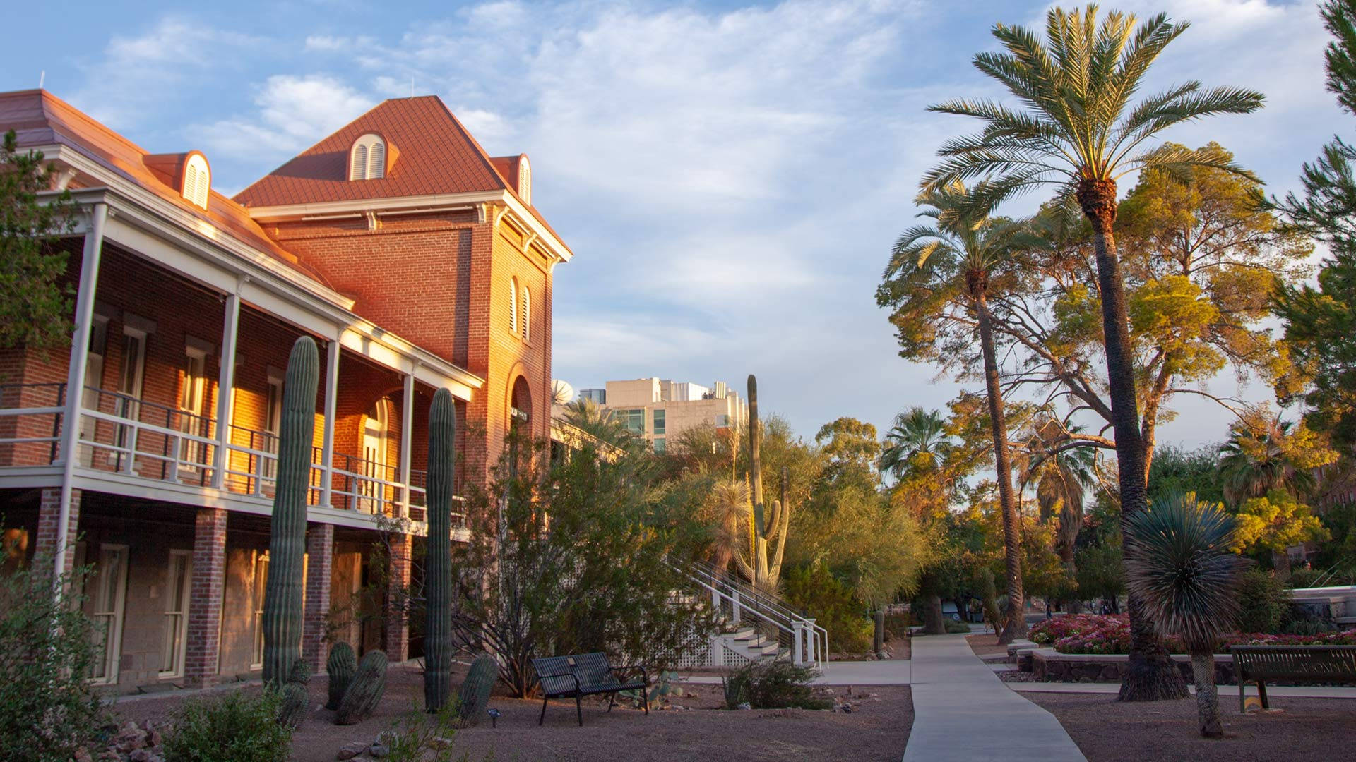 University of Arizona, balcony, red brick building, Full HD Desktop Wallpaper