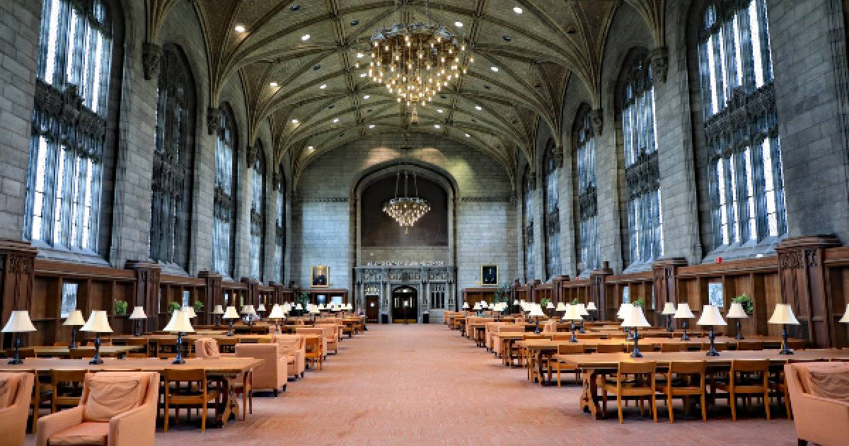 University Of Chicago, Grand stone library hall, arched ceilings, SD Desktop Wallpaper
