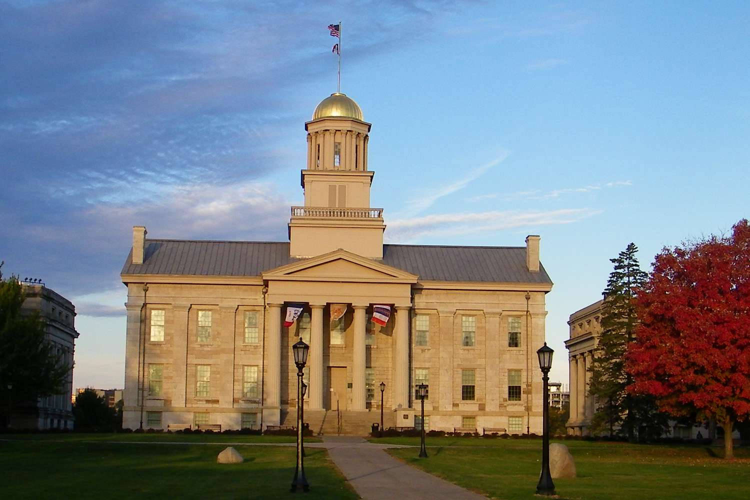 University Of Iowa, neoclassical courthouse, golden dome, HD Desktop Wallpaper