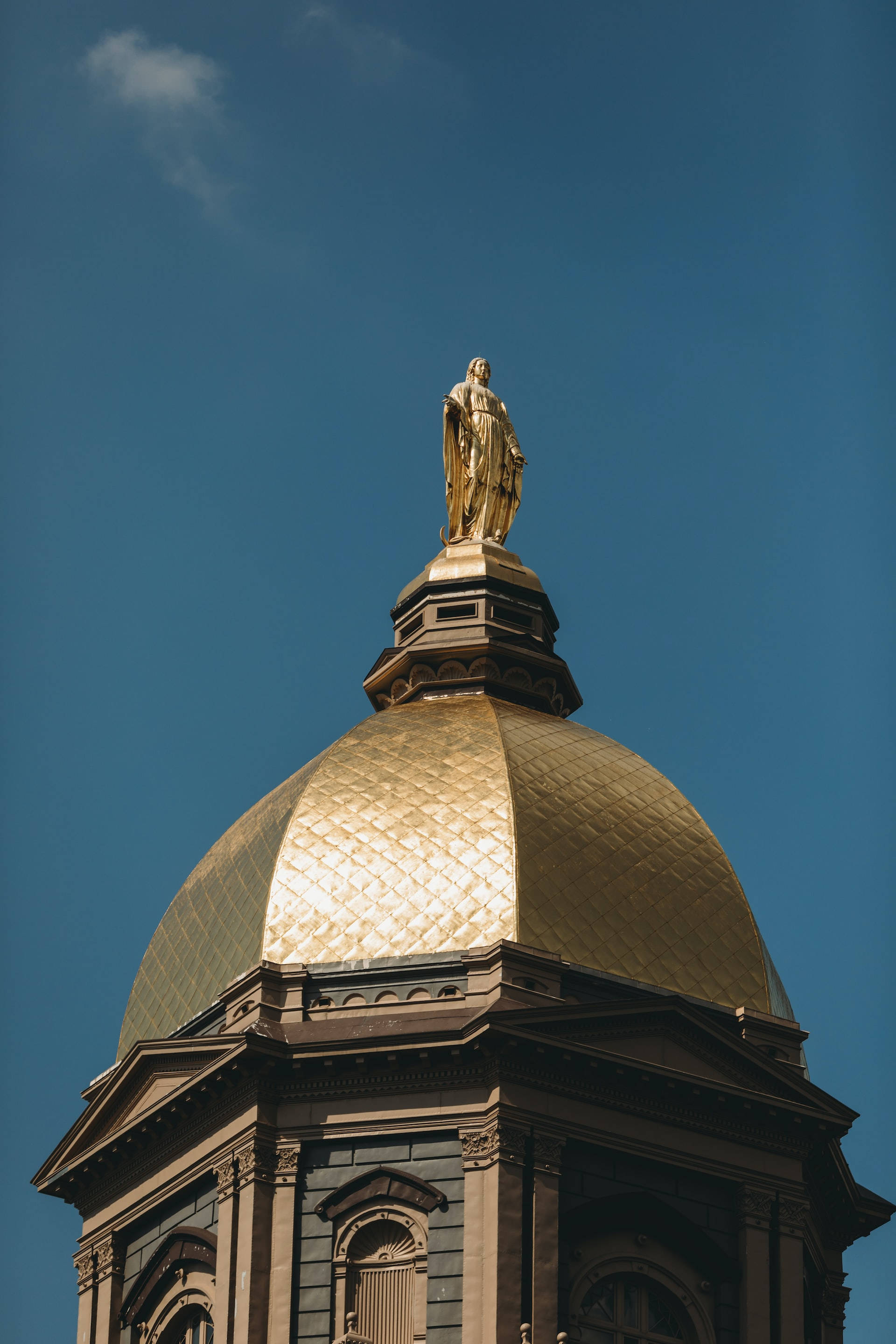 University Of Notre Dame, dome, statue, 2K Phone Wallpaper