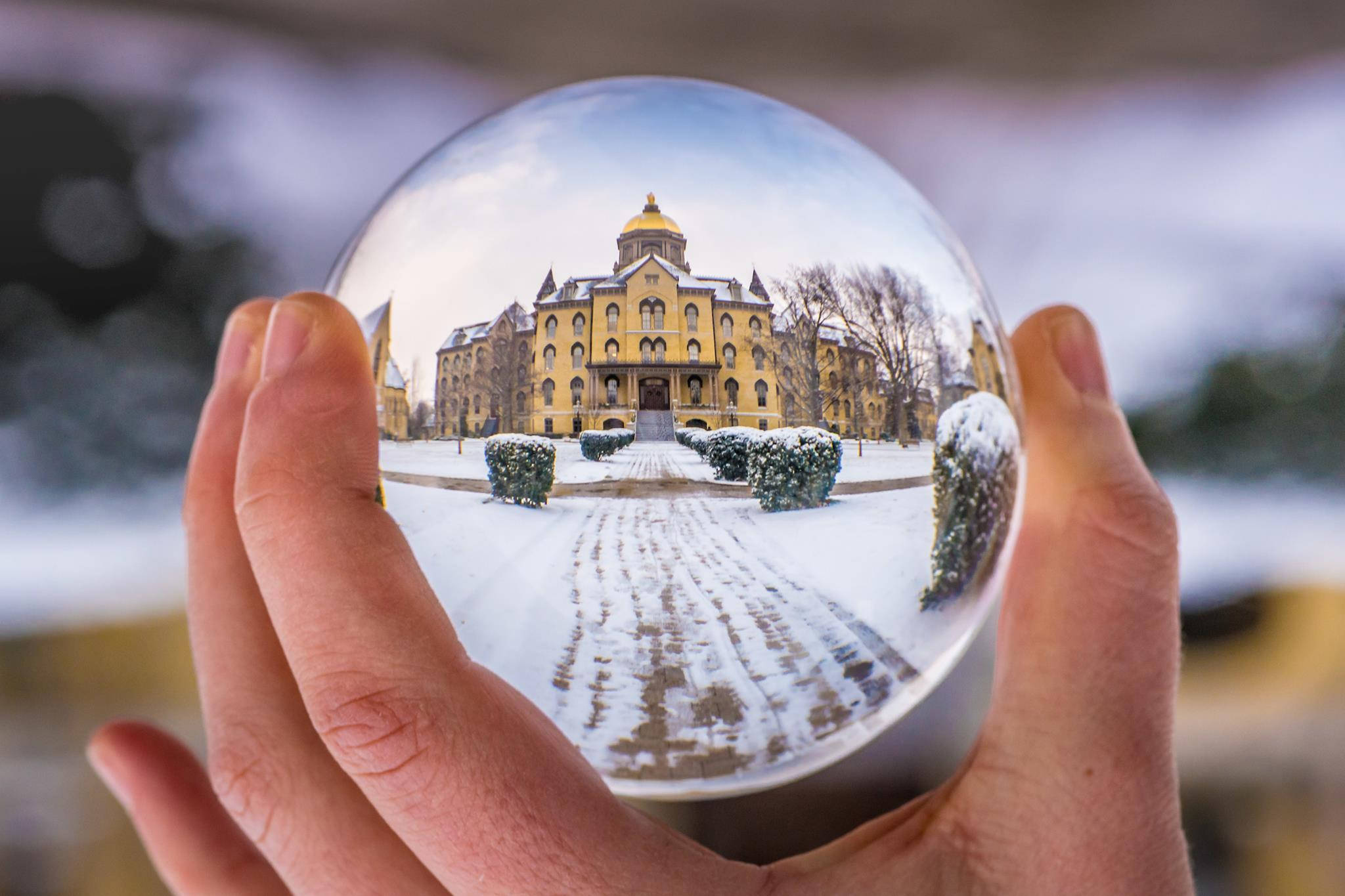 University Of Notre Dame, crystal ball, snow-covered, Full HD Desktop Wallpaper