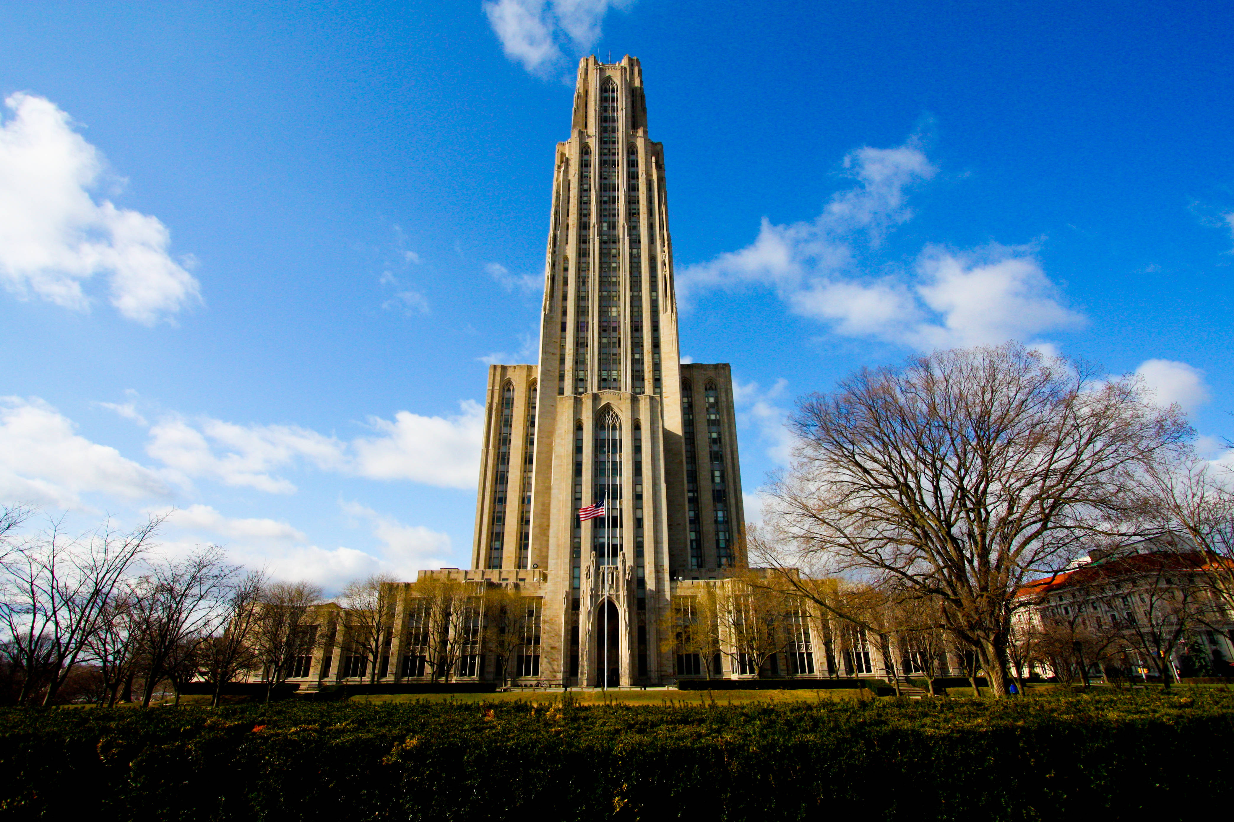 University of Pittsburgh, Gothic-style, tall central spire, 4K Desktop Wallpaper
