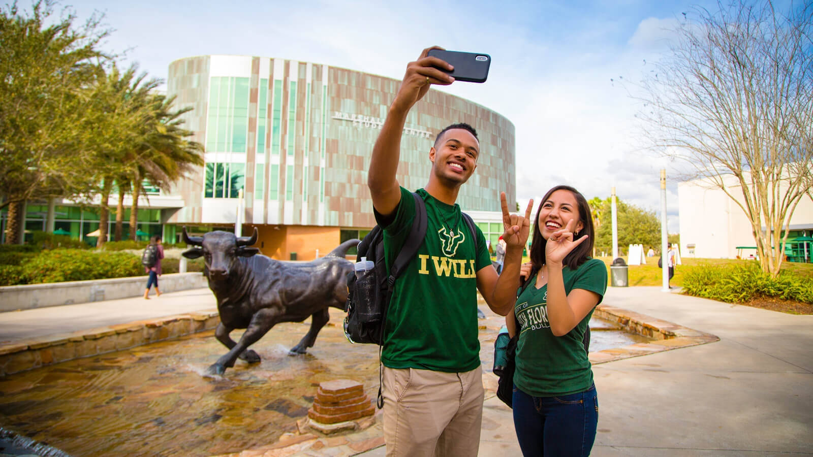 University of South Florida, green shirts, running bull statue, HD Desktop Wallpaper