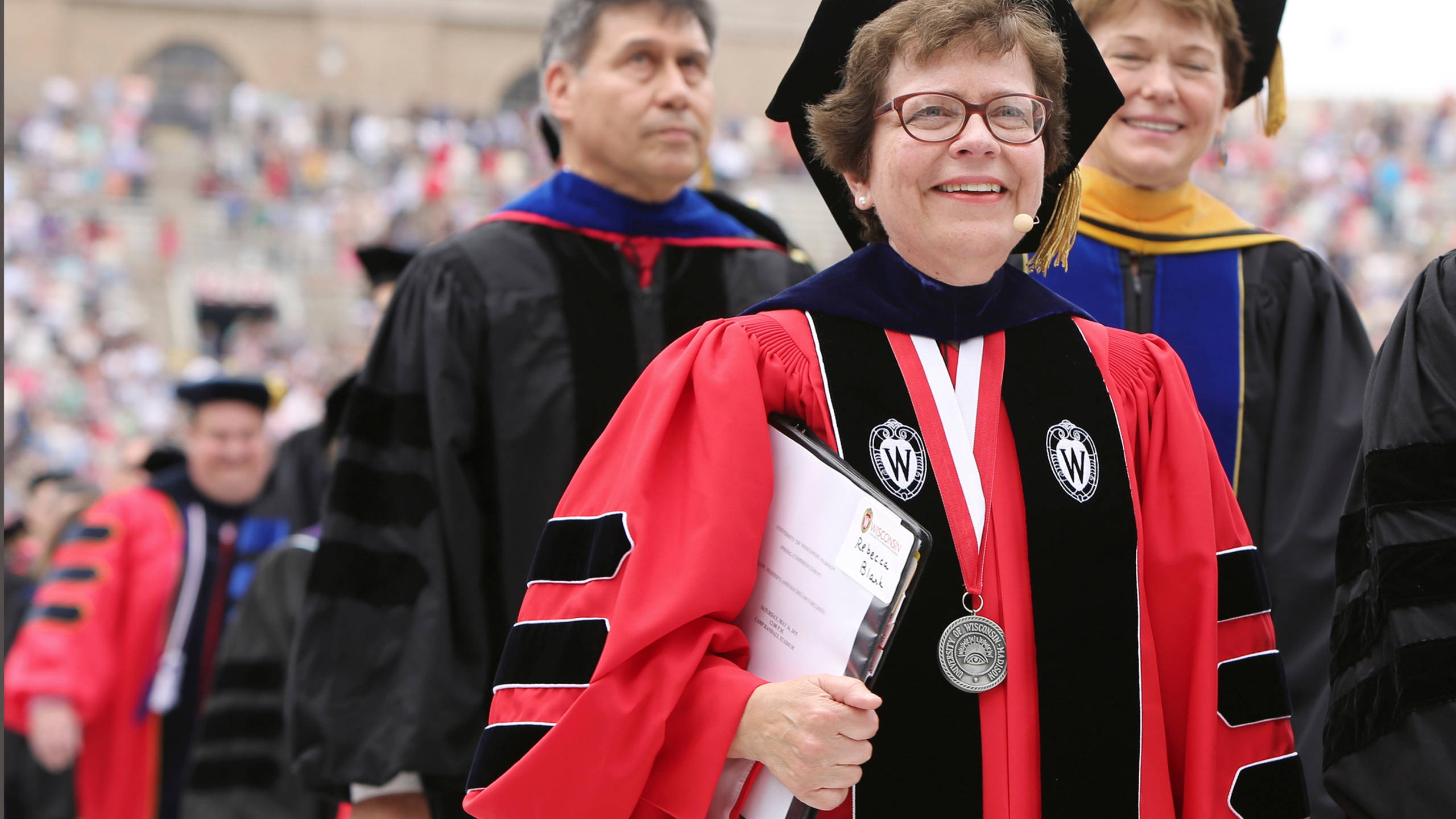 University Of Wisconsin-madison, red and black academic gown, diploma, 2K Desktop Wallpaper