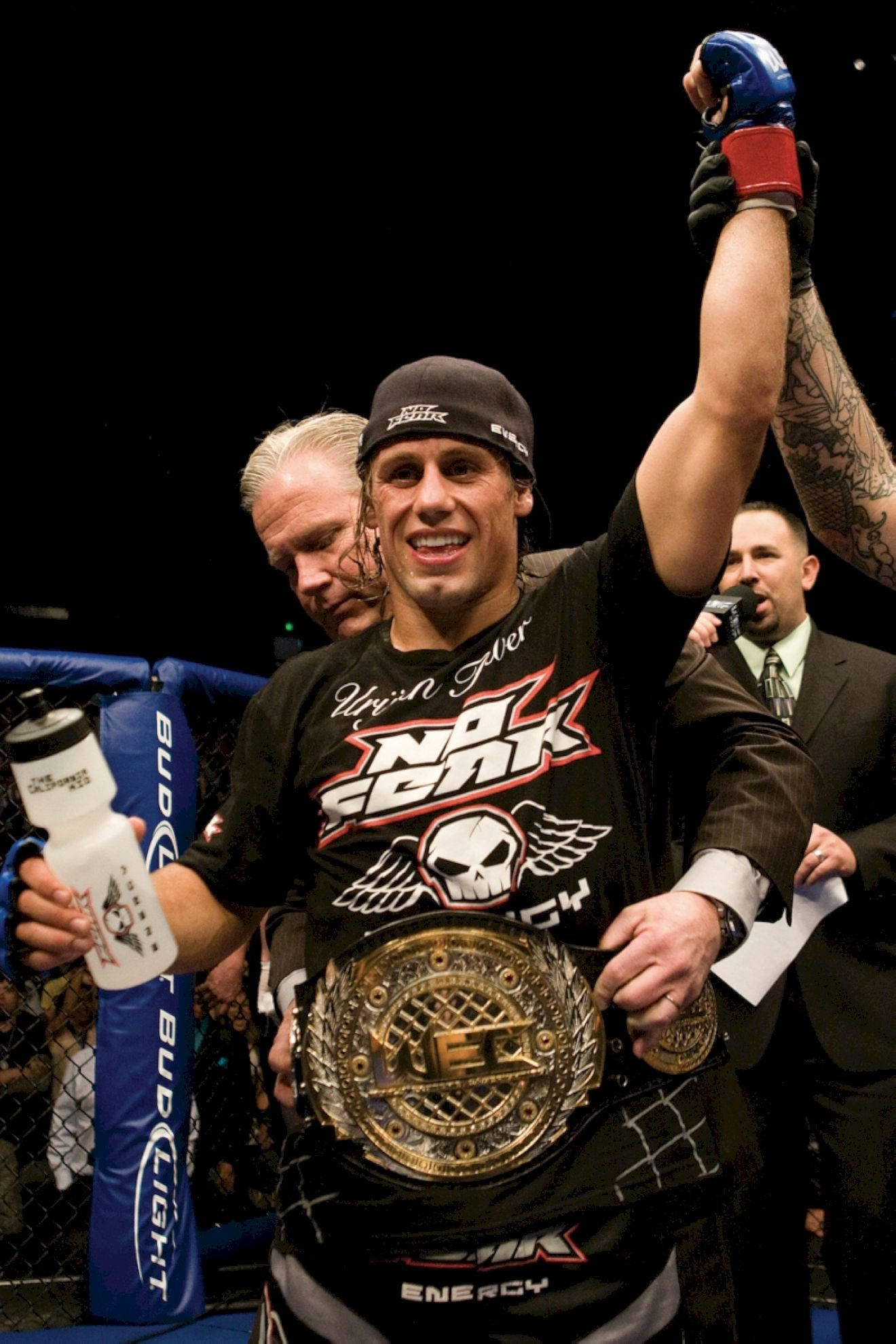 Urijah Faber, championship belt, water bottle, Full HD Phone Wallpaper