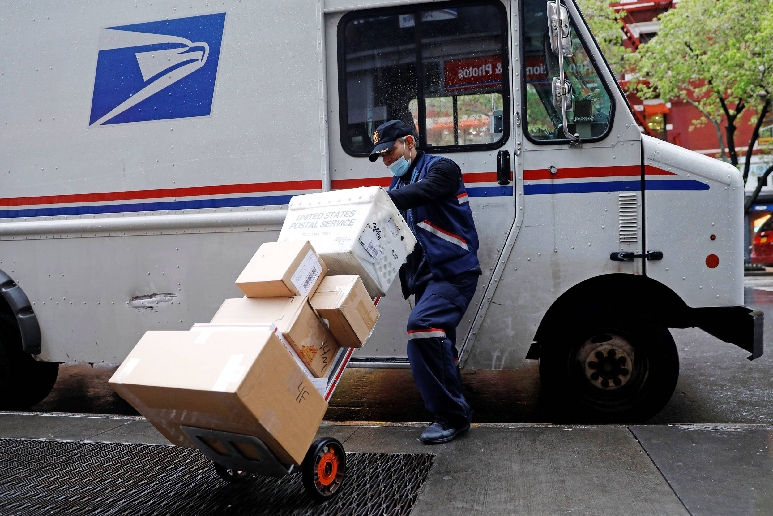 USPS Tracking Man, uniform, mask, Full HD Desktop Wallpaper