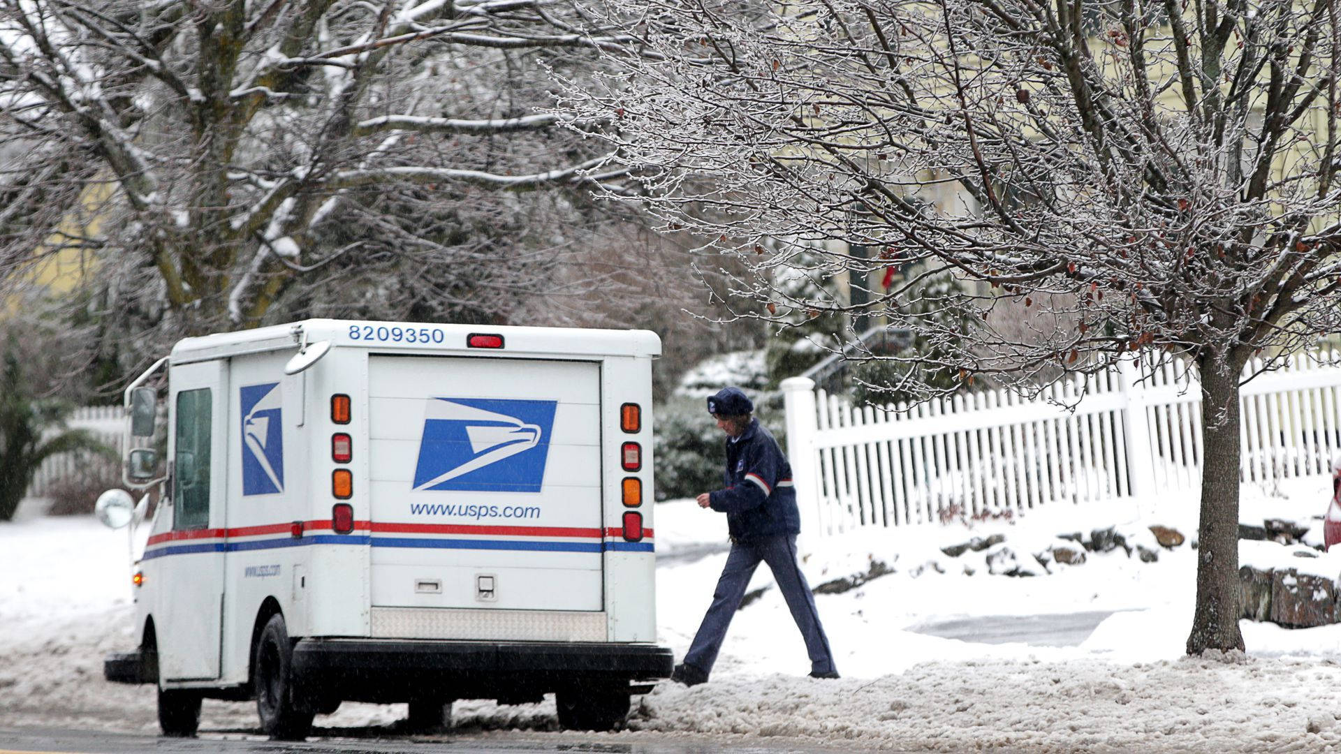 USPS, mail truck, snowy residential street, Full HD Desktop Wallpaper