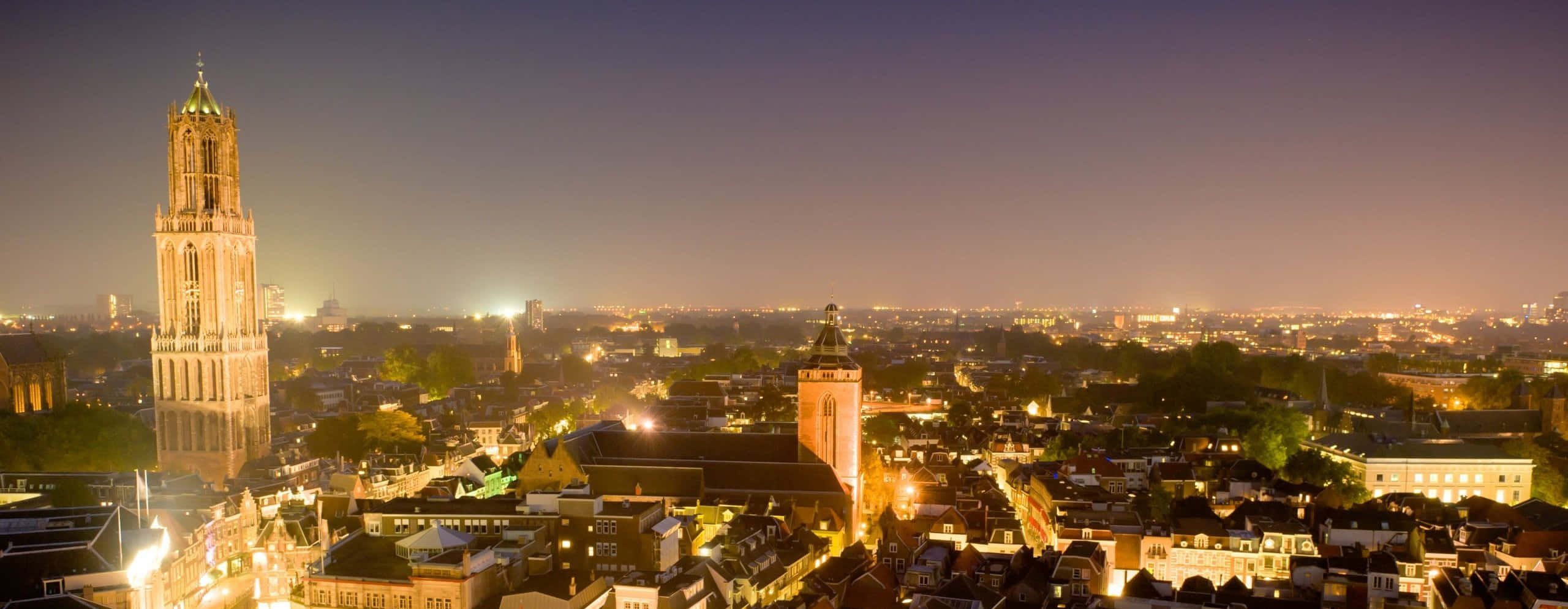 Utrecht, skyline, night, 2K Desktop Wallpaper