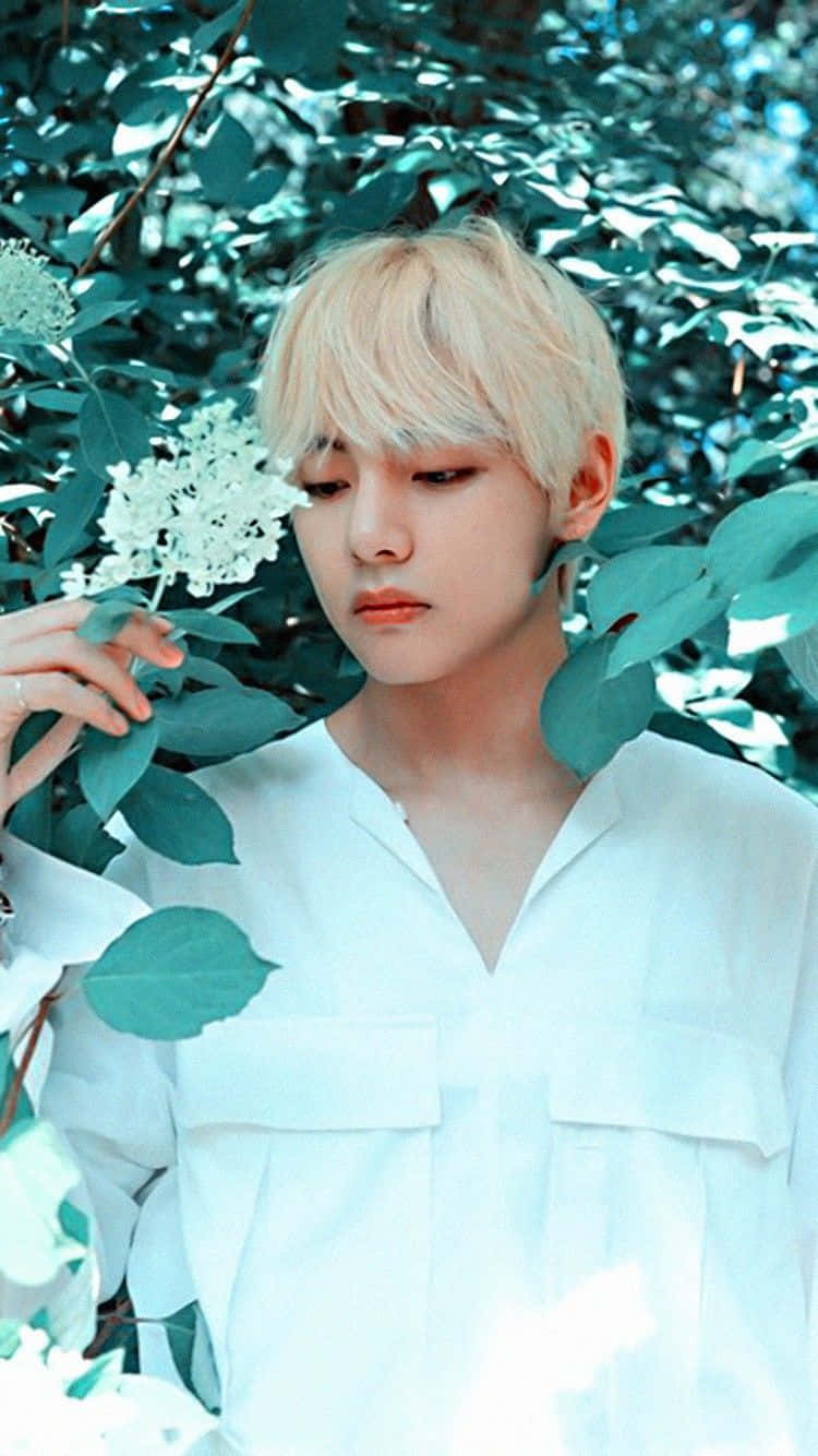 V Bts Phone, blonde hair, white shirt, HD Phone Wallpaper