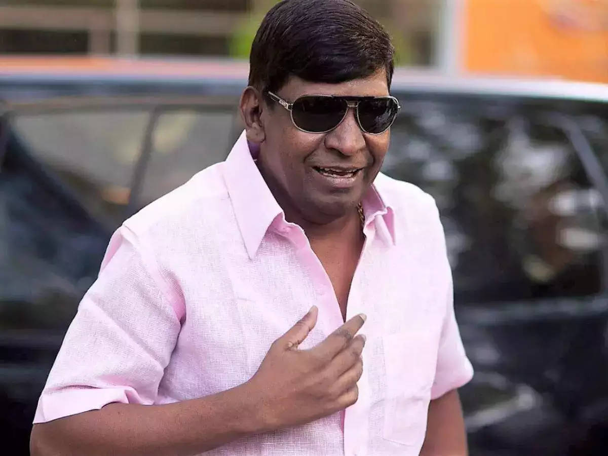 Vadivelu, black car, pink shirt, SD Desktop Wallpaper