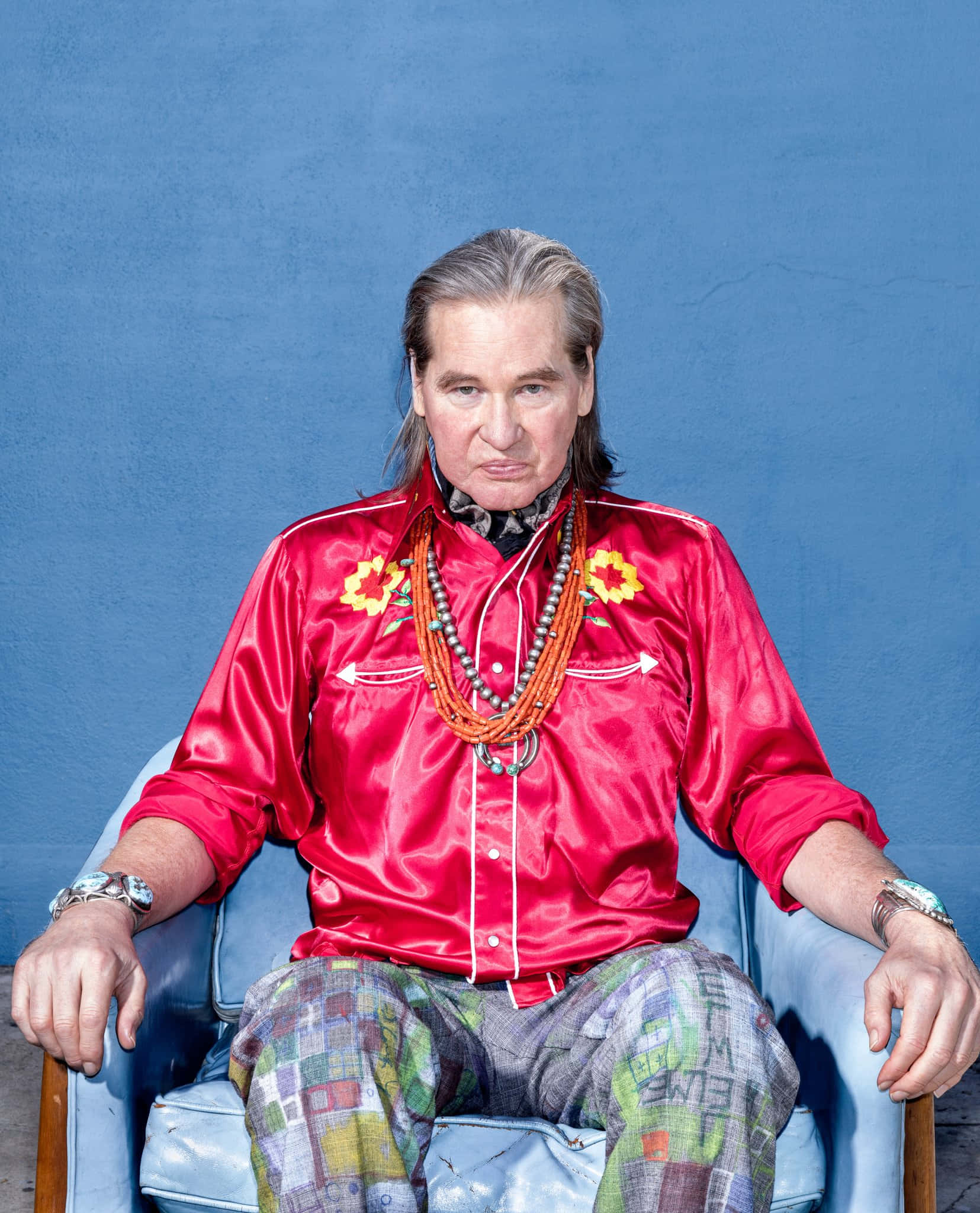 Val Kilmer, red jacket, blue chair, Full HD Phone Wallpaper