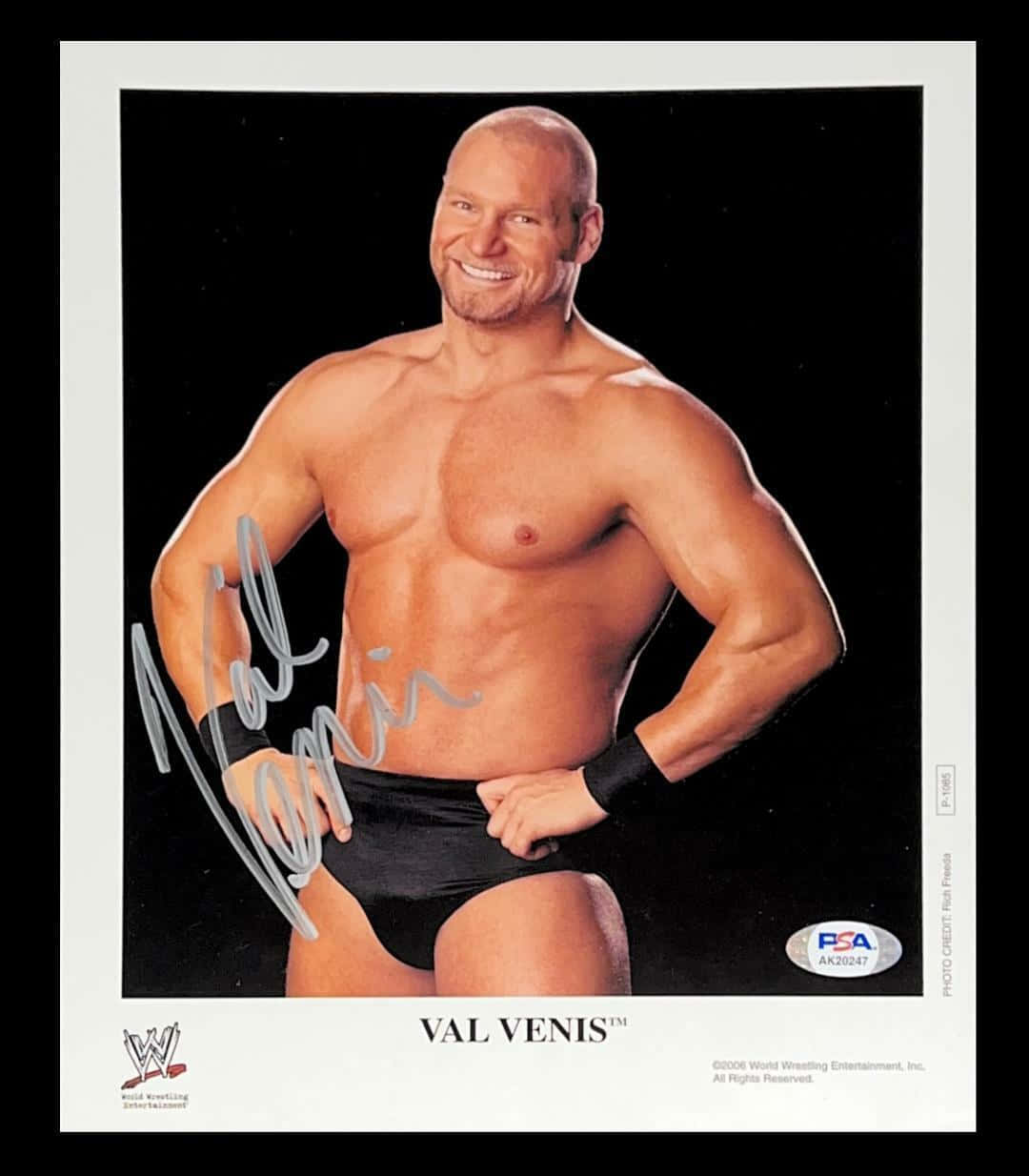 Val Venis, signed photo, black trunks, SD Phone Wallpaper