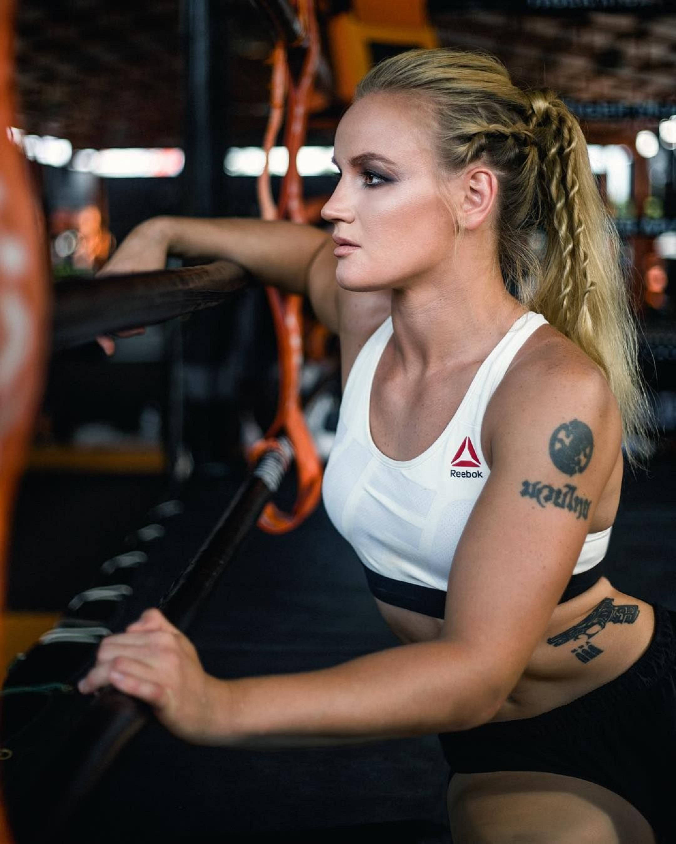 Valentina Shevchenko, UFC Bantamweight Challenger, Reebok sports bra, 2K Phone Wallpaper